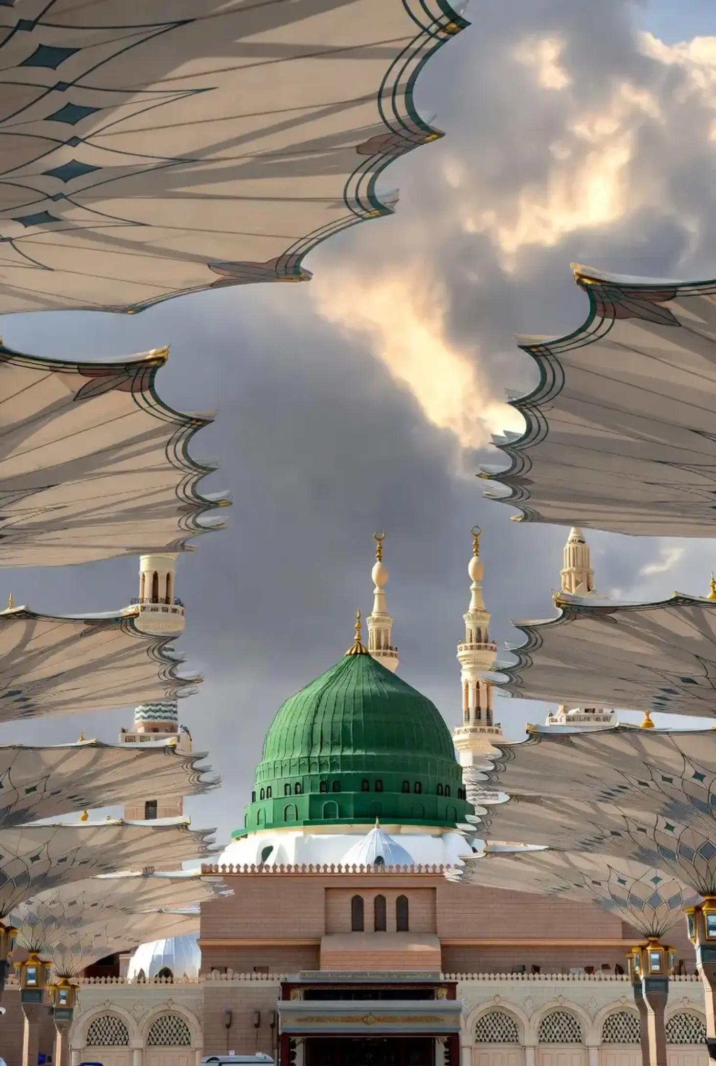 @تاجدارِ ختم نبوت زندہ باد ❤️