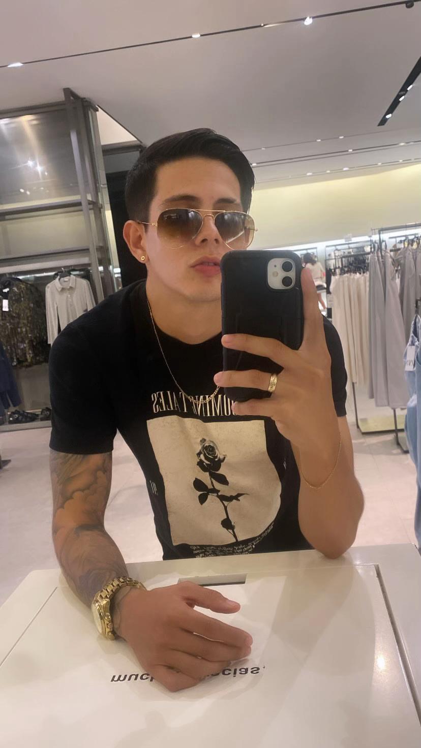 @Alex Logos