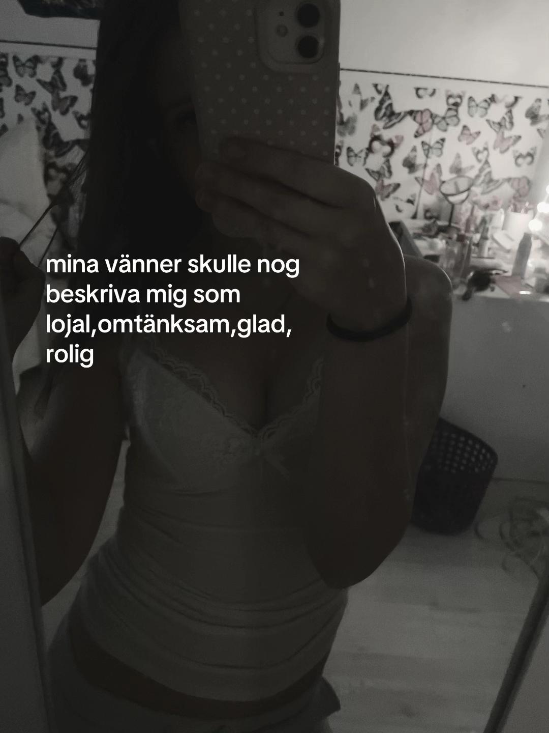 @𝓔𝓿𝓮𝓵𝓲𝓷𝓪