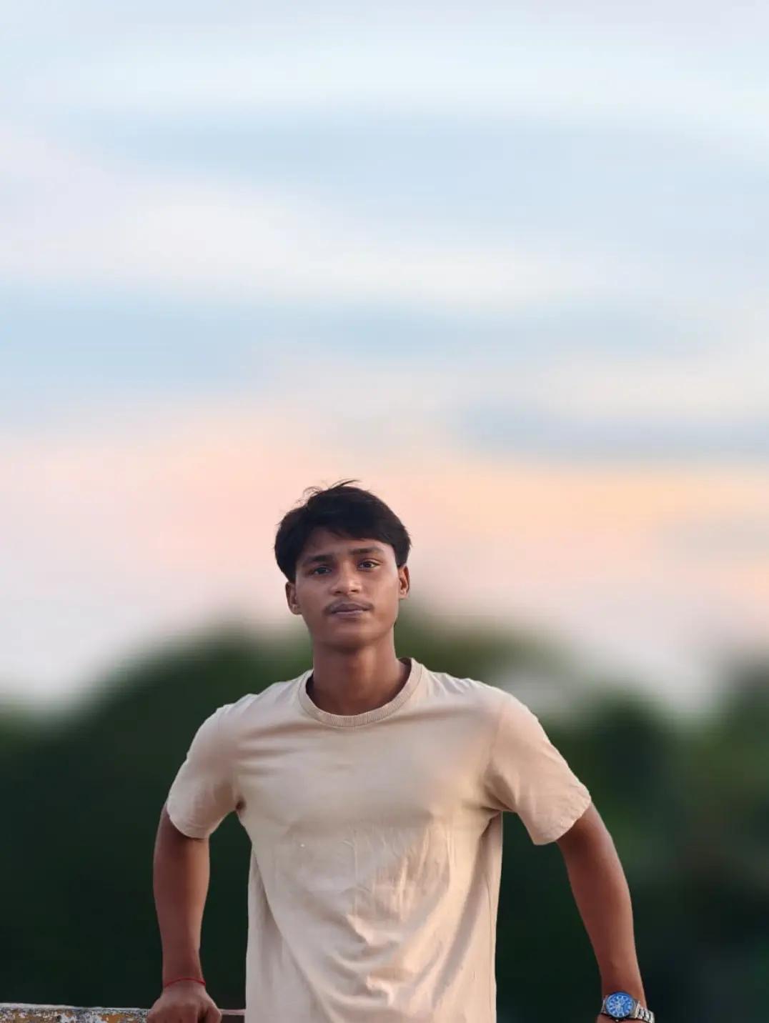 @Ankit Roy🫀