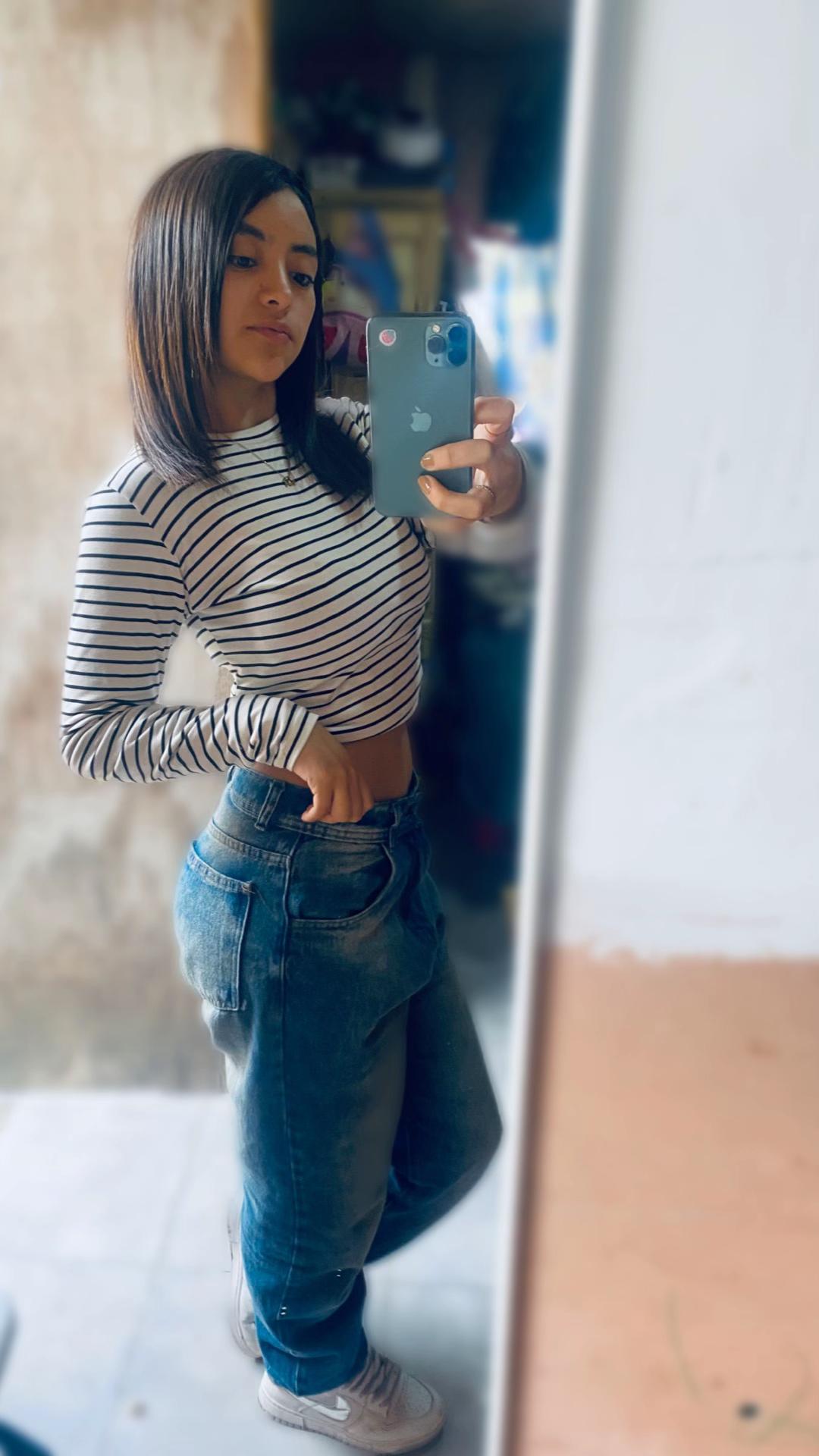 @🫢