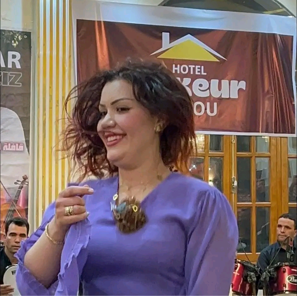 @houda🤍