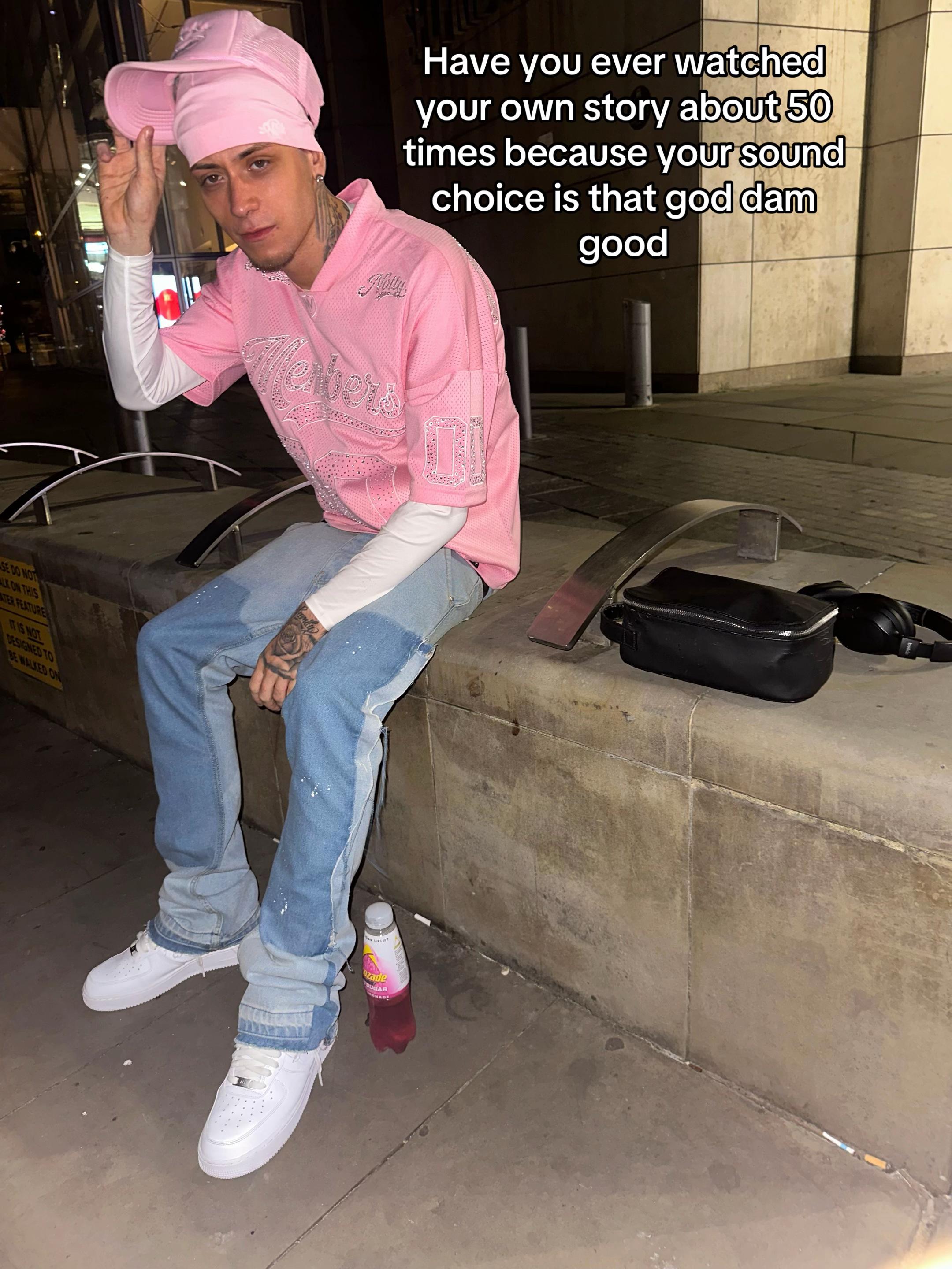 @Dee
