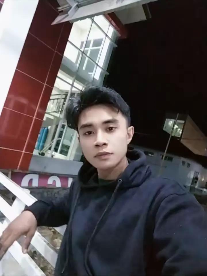 @R02