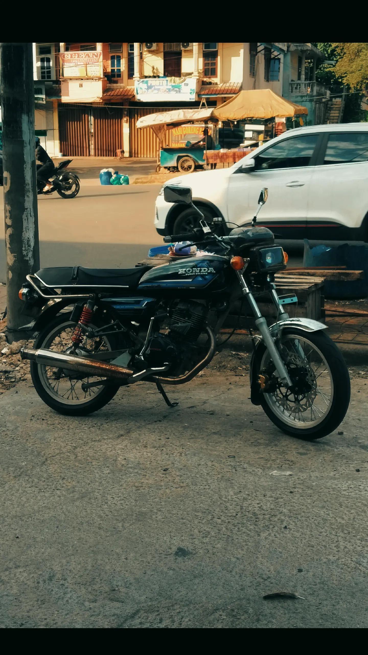 @m. zaaqy