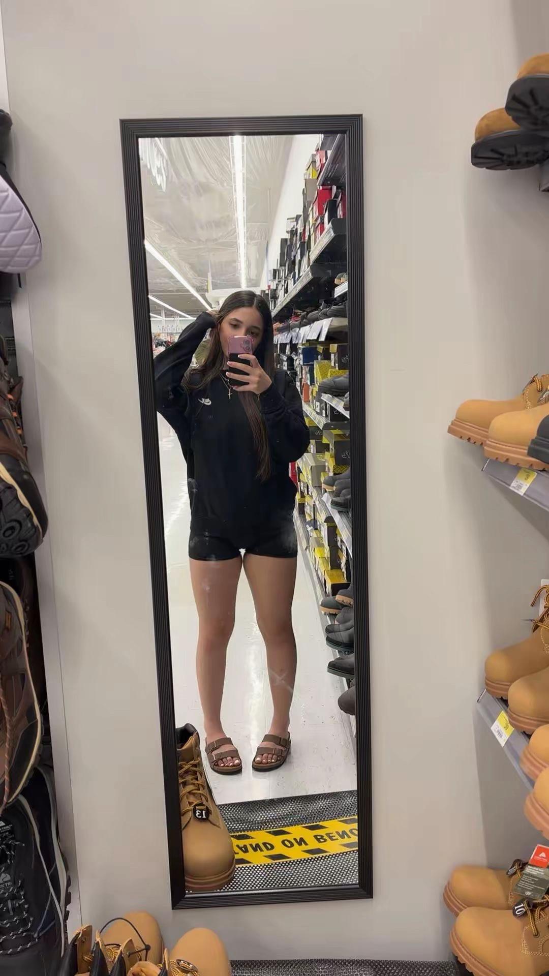 @𝓜𝓮𝓵𝓲𝓼𝓼𝓪
