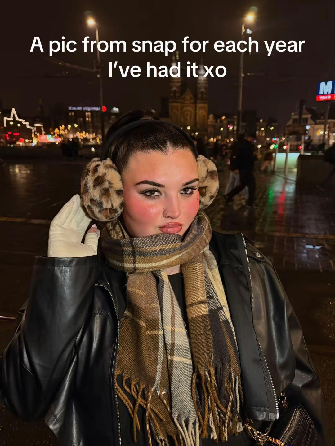 @adroniki🖤