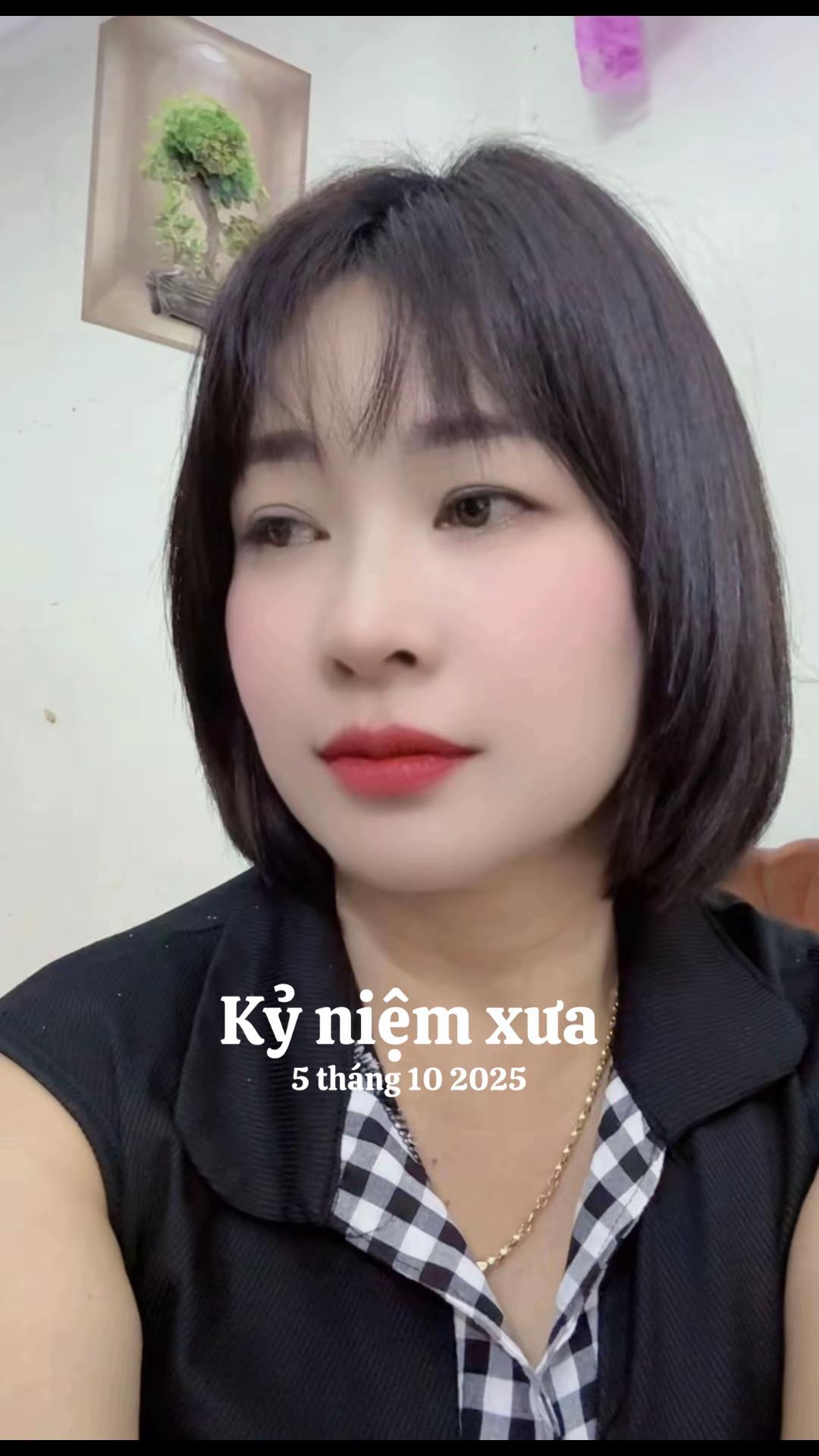 @Khánh Huyền 1980