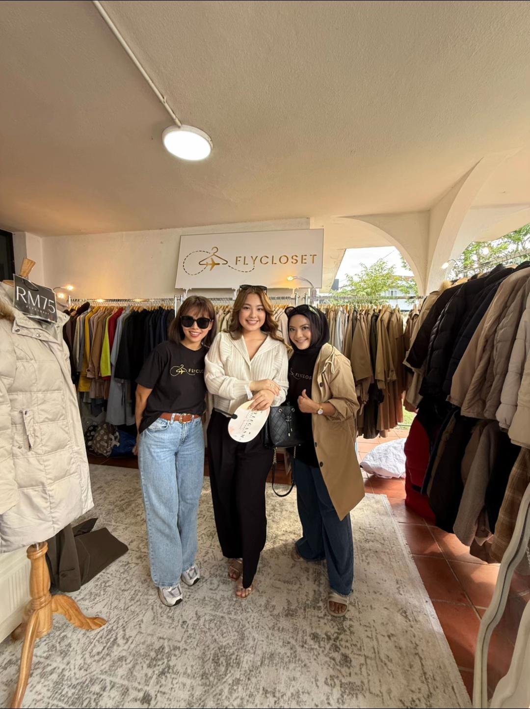 @MommyFlycloset