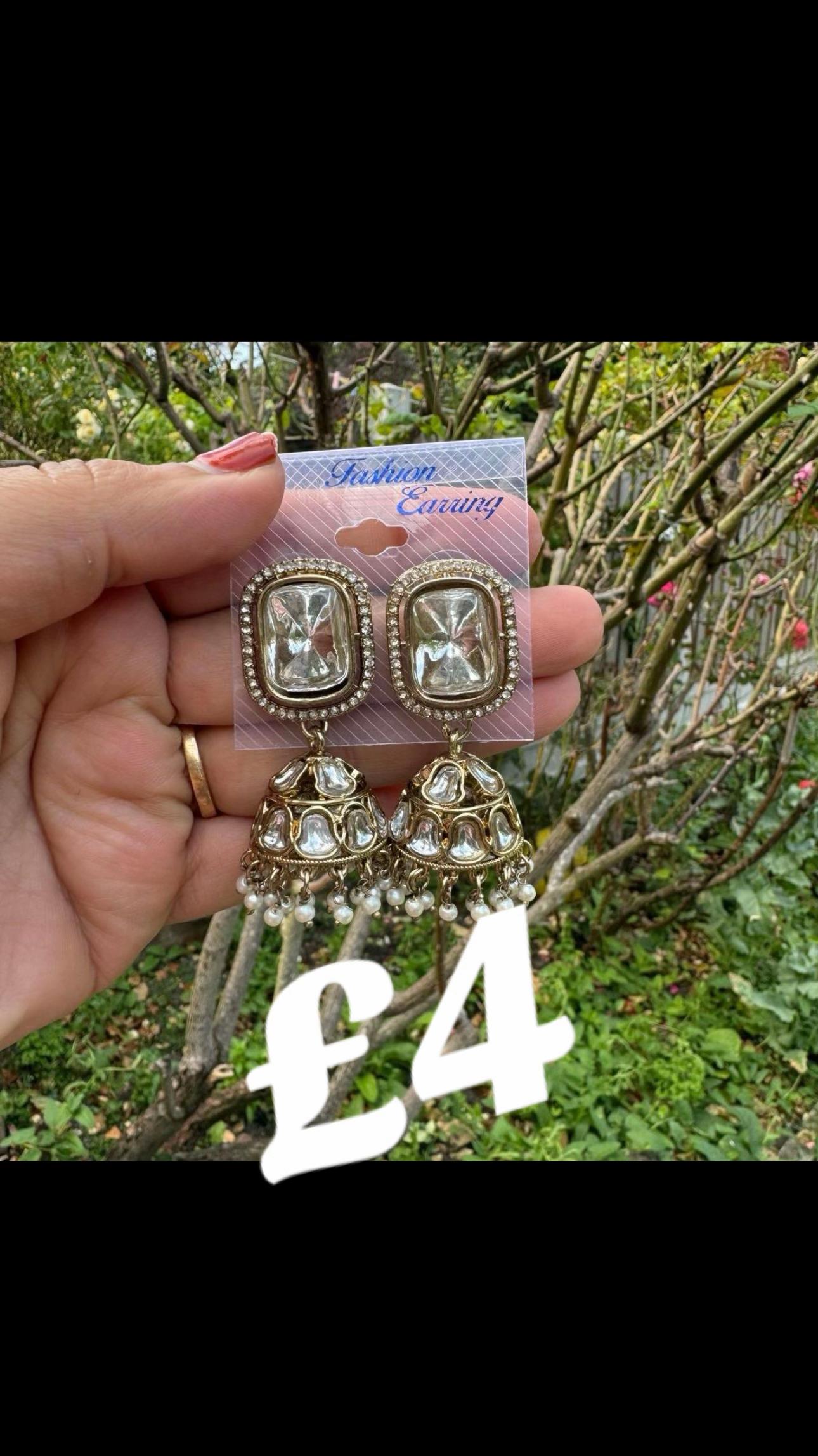 @Dazzledreamscollections