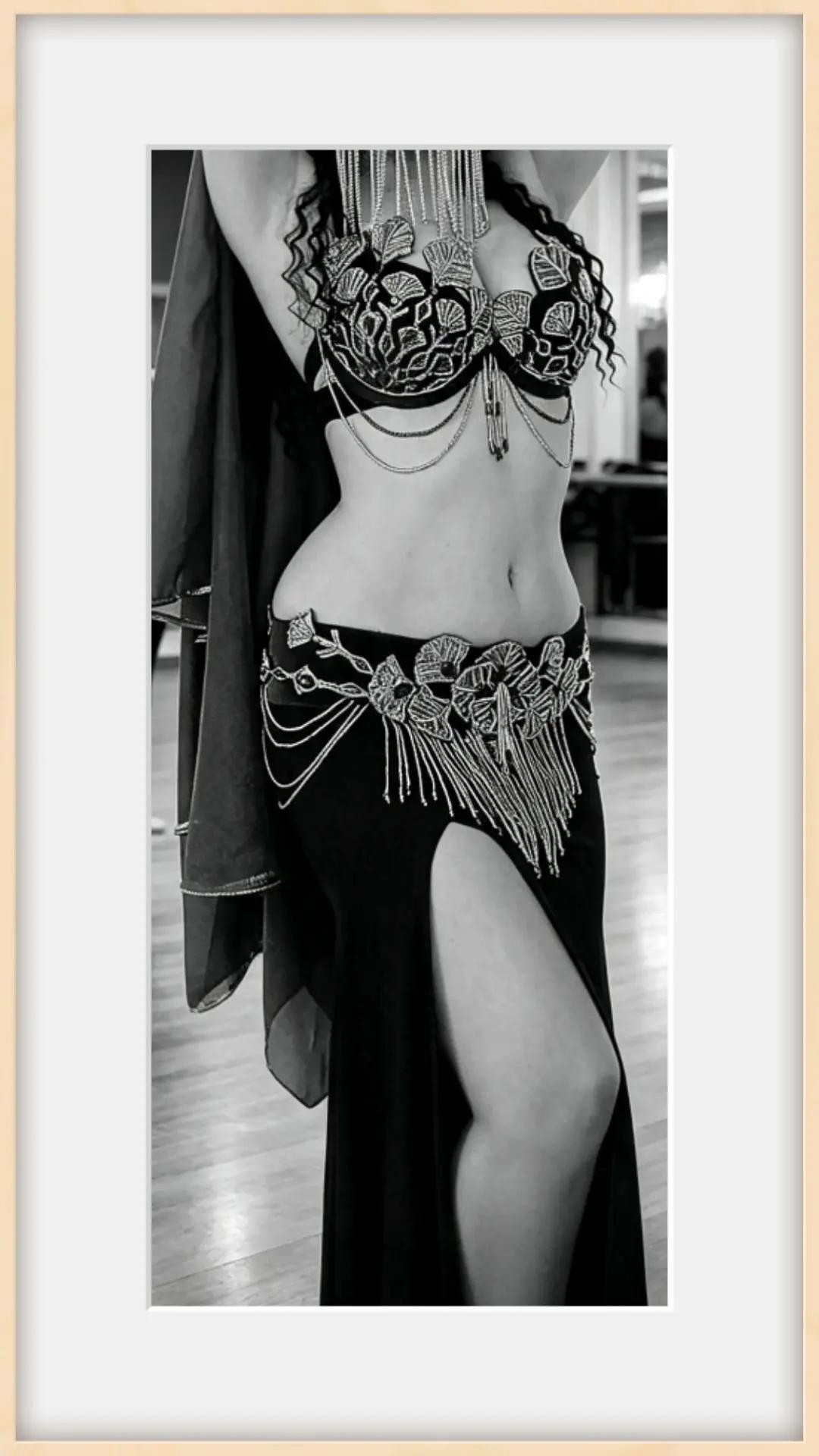 @Belly Dancer Loretta loren