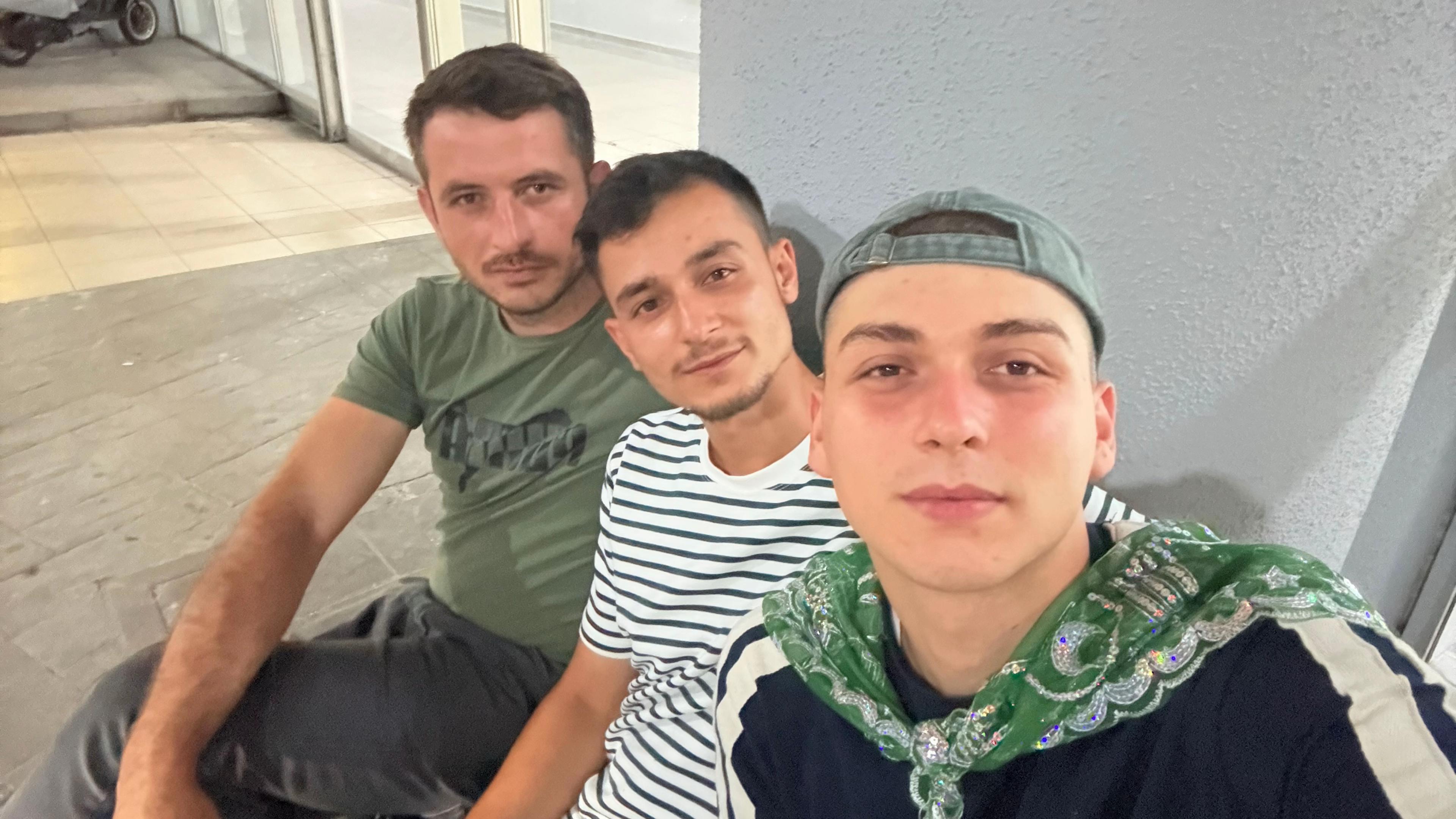 @Özgür_61