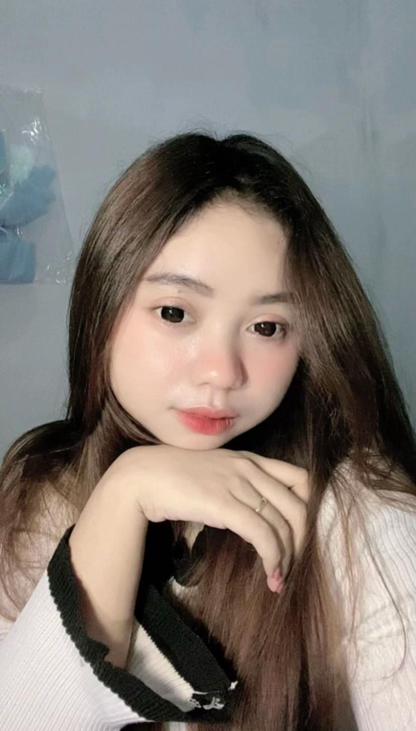 @Valentina🍓