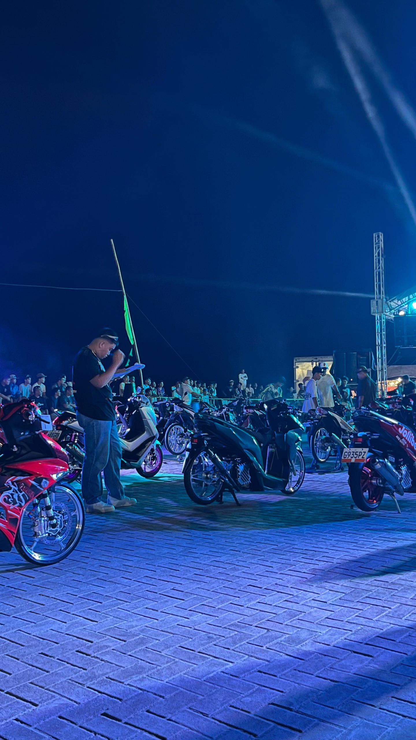 @Ryl🇻🇳
