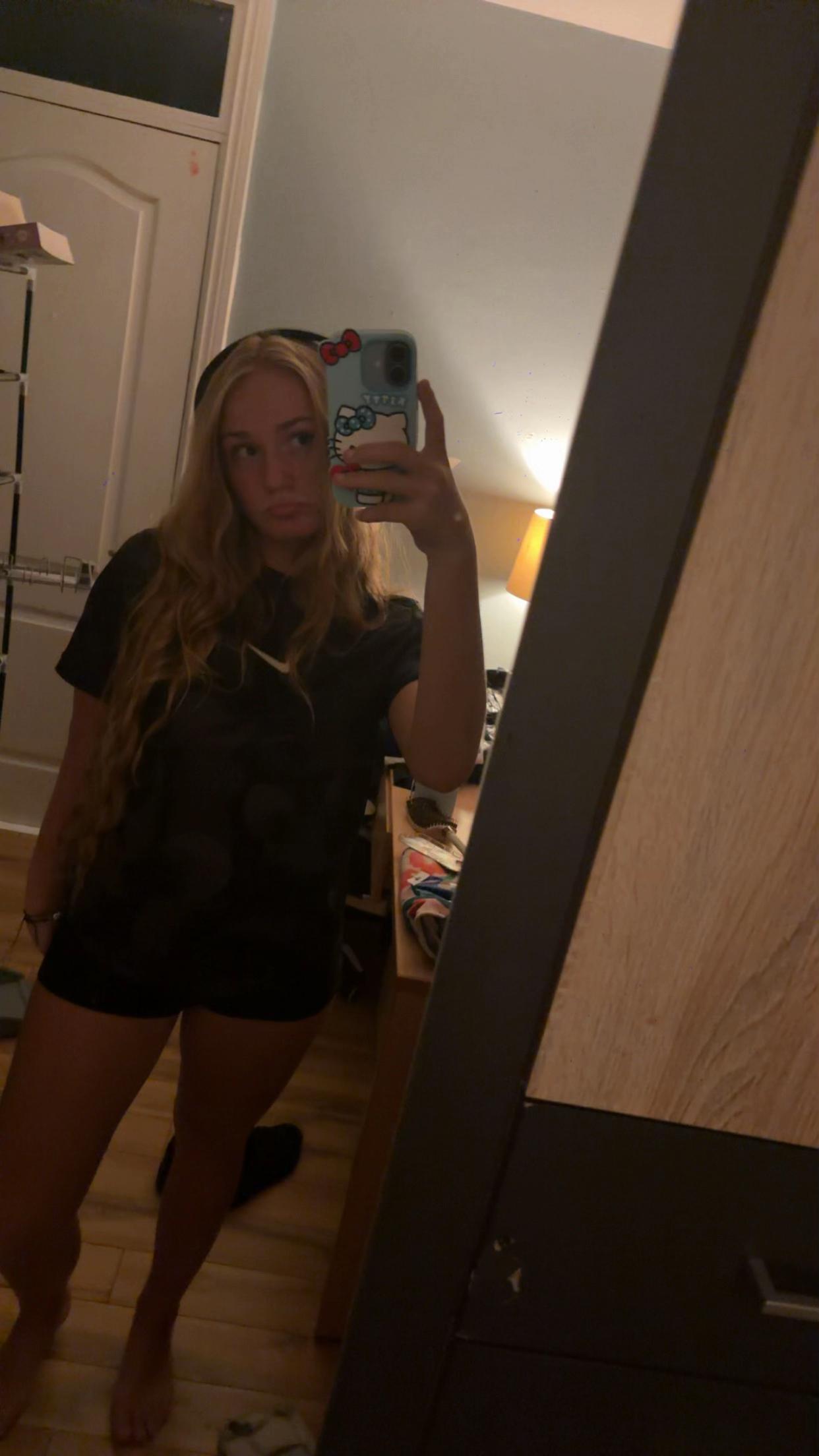 @Molls