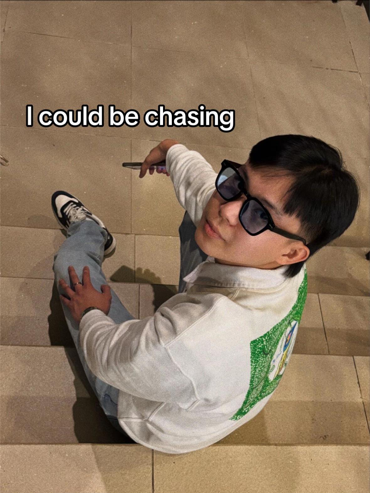 @.andrewww