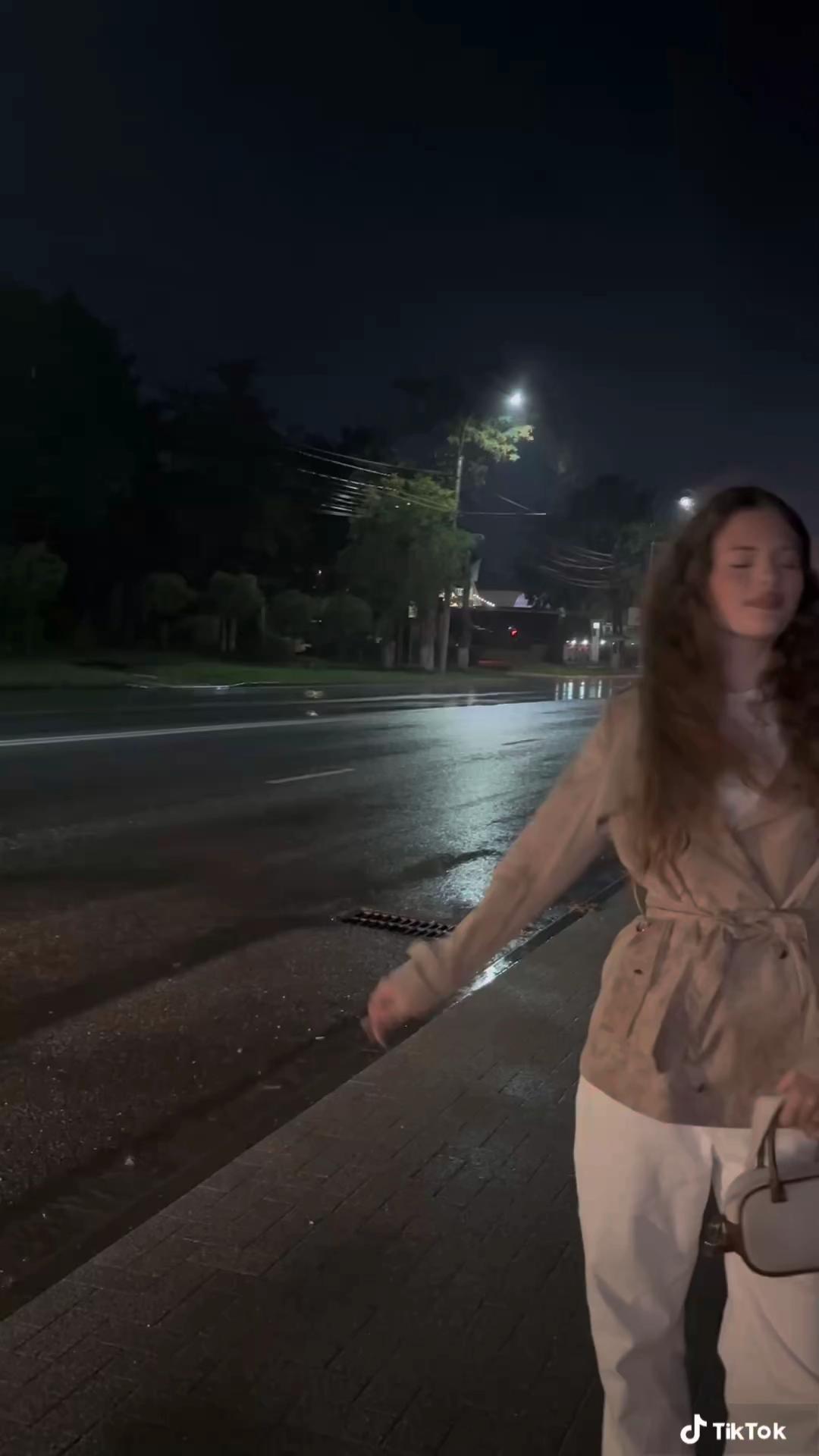 @Искра