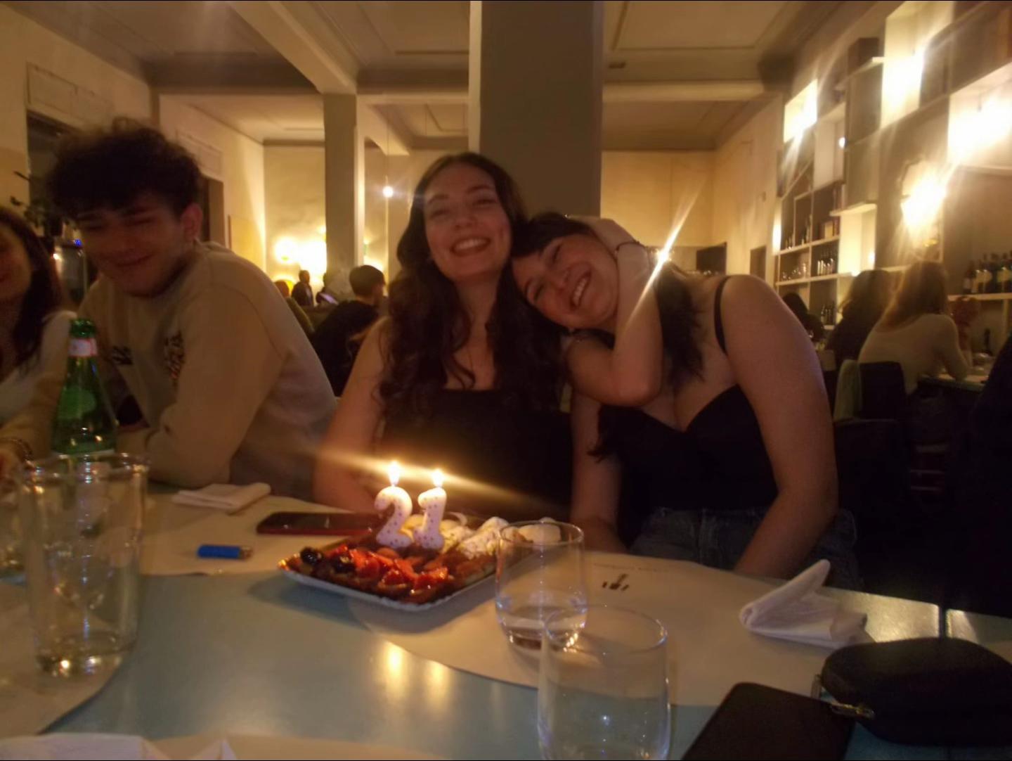 @Elisa