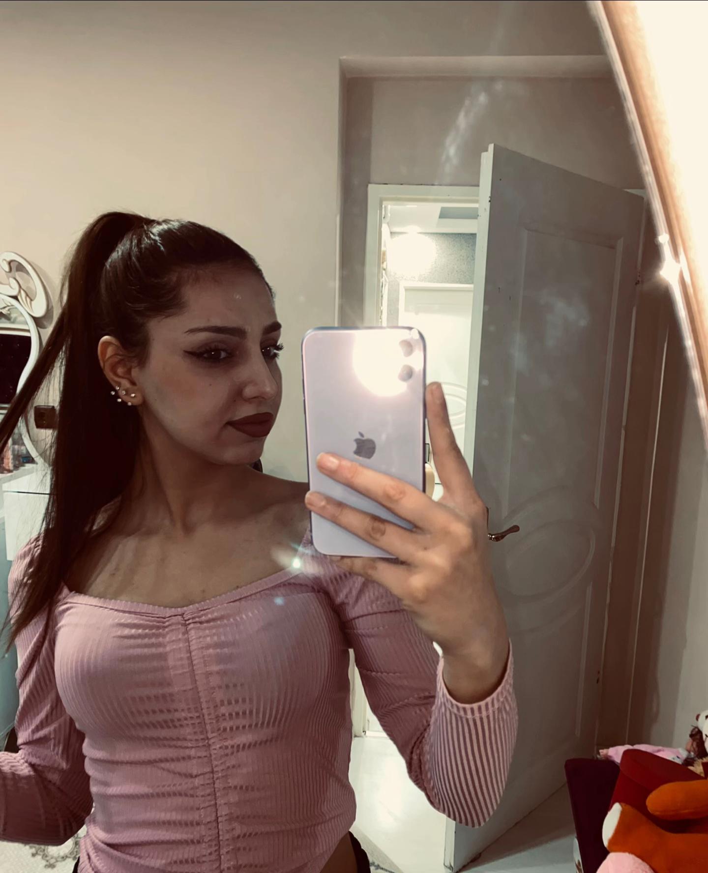 @𝘙.𝘌