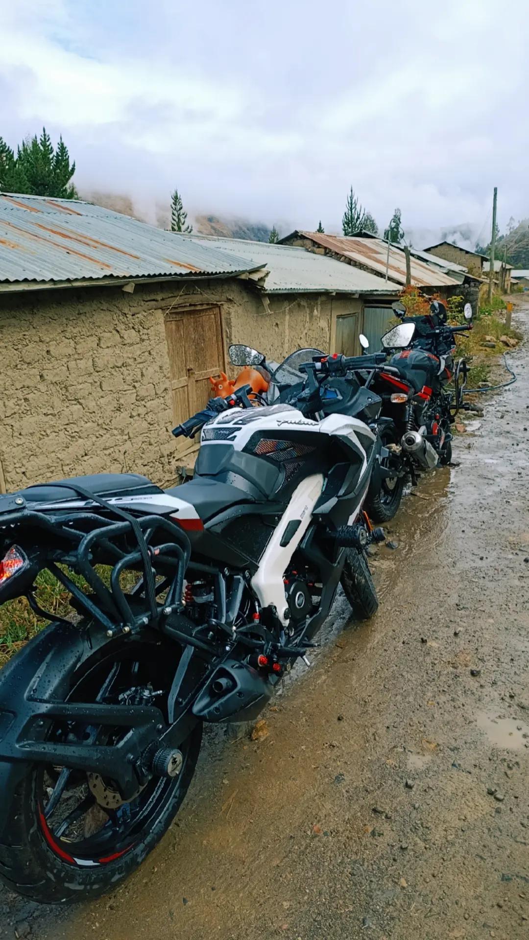 @Clinton 🏍️💯