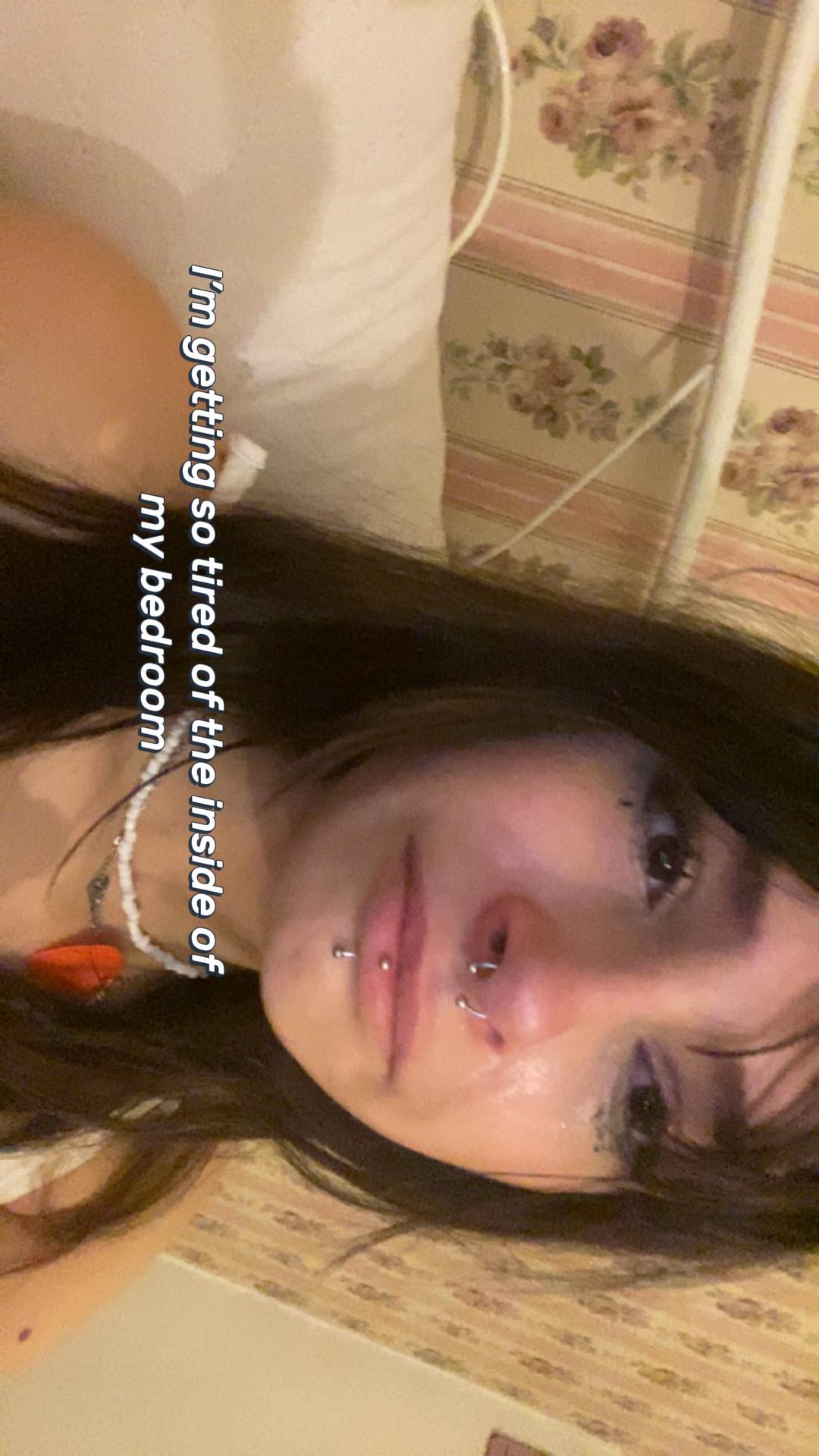 @𝒉𝒂𝒎𝒃𝒖𝒓𝒈𝒍𝒂𝒓ꨄ 🪽🎼
