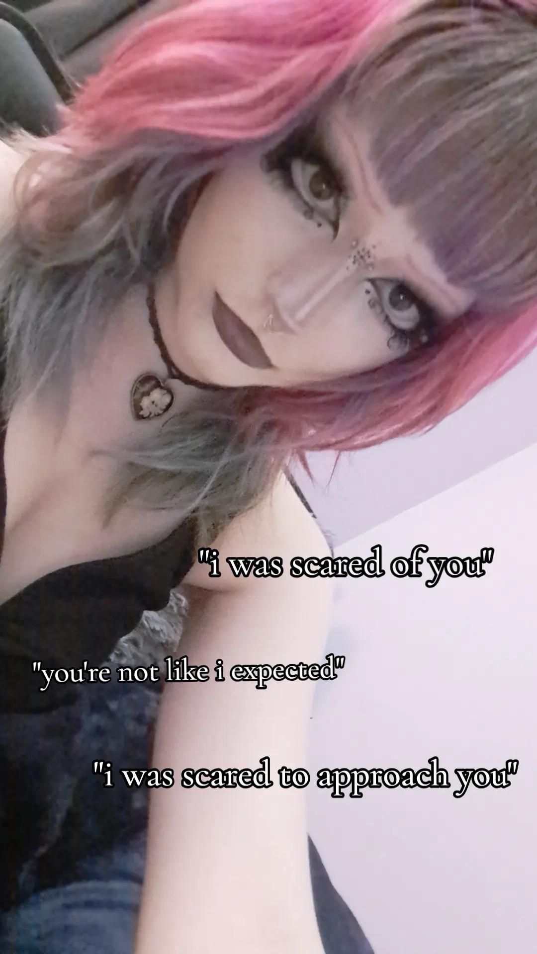@Nat 🖤🦄