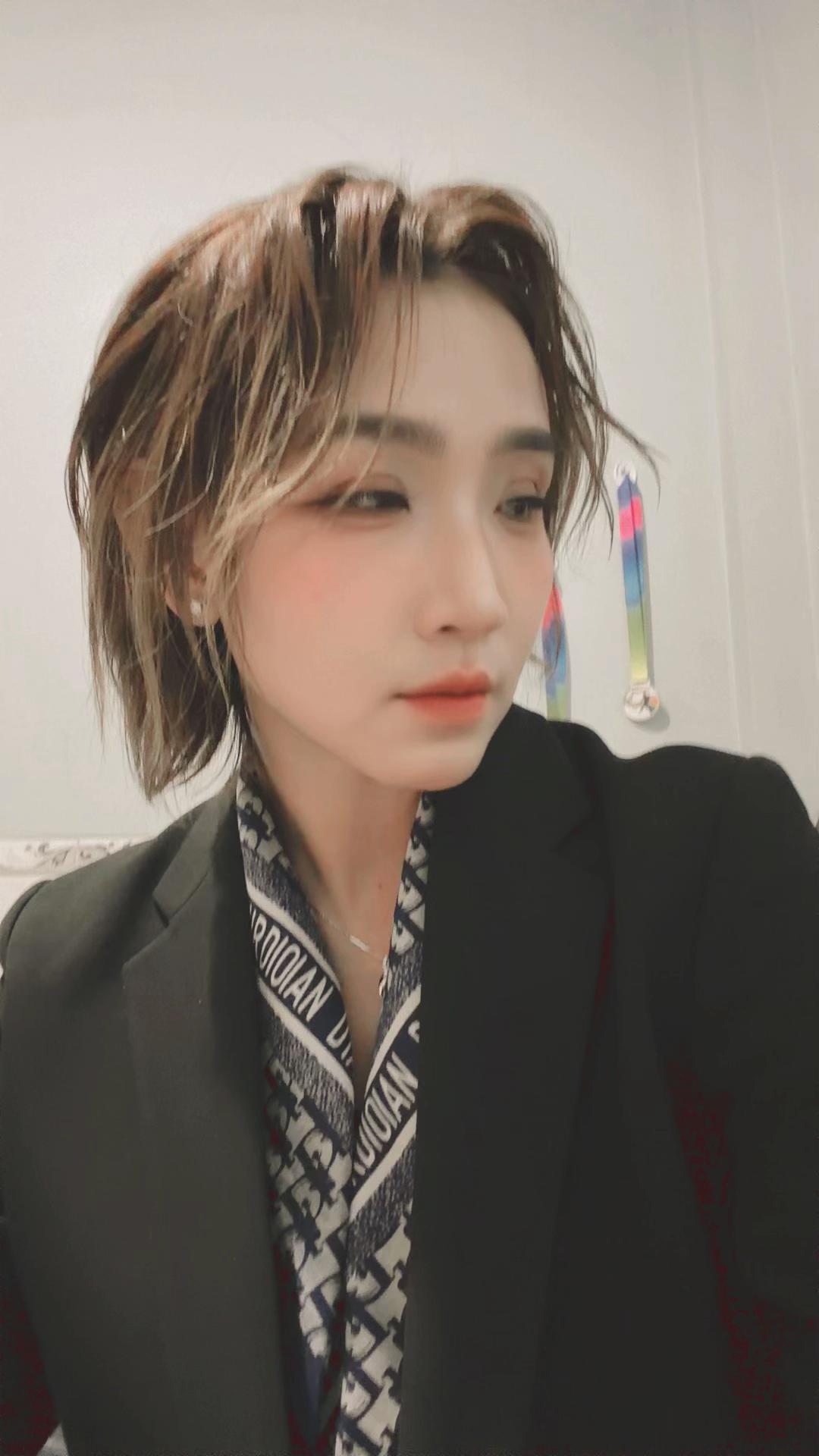 @Tờ_r&acirc;n🖤