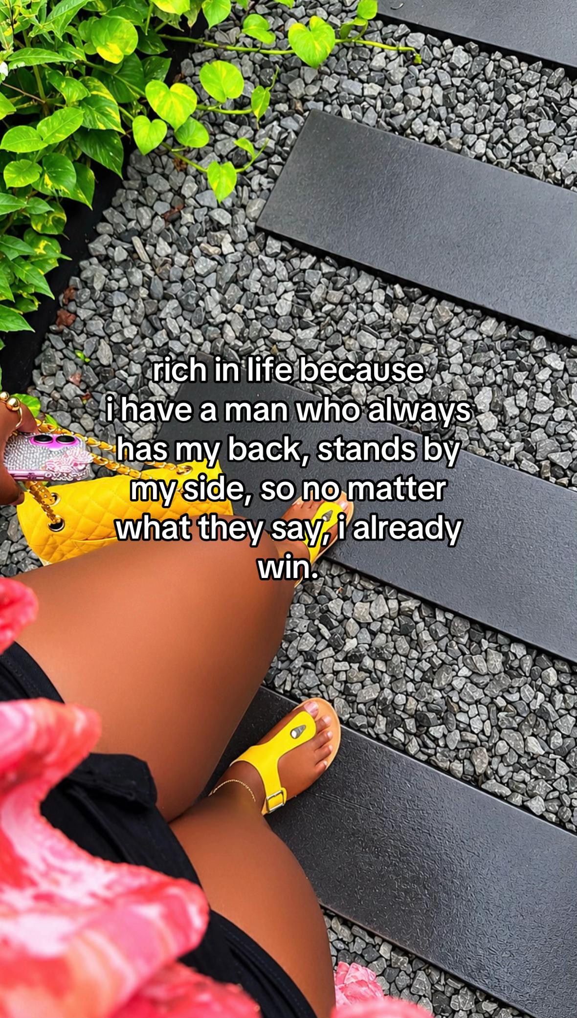 @Ria🌹