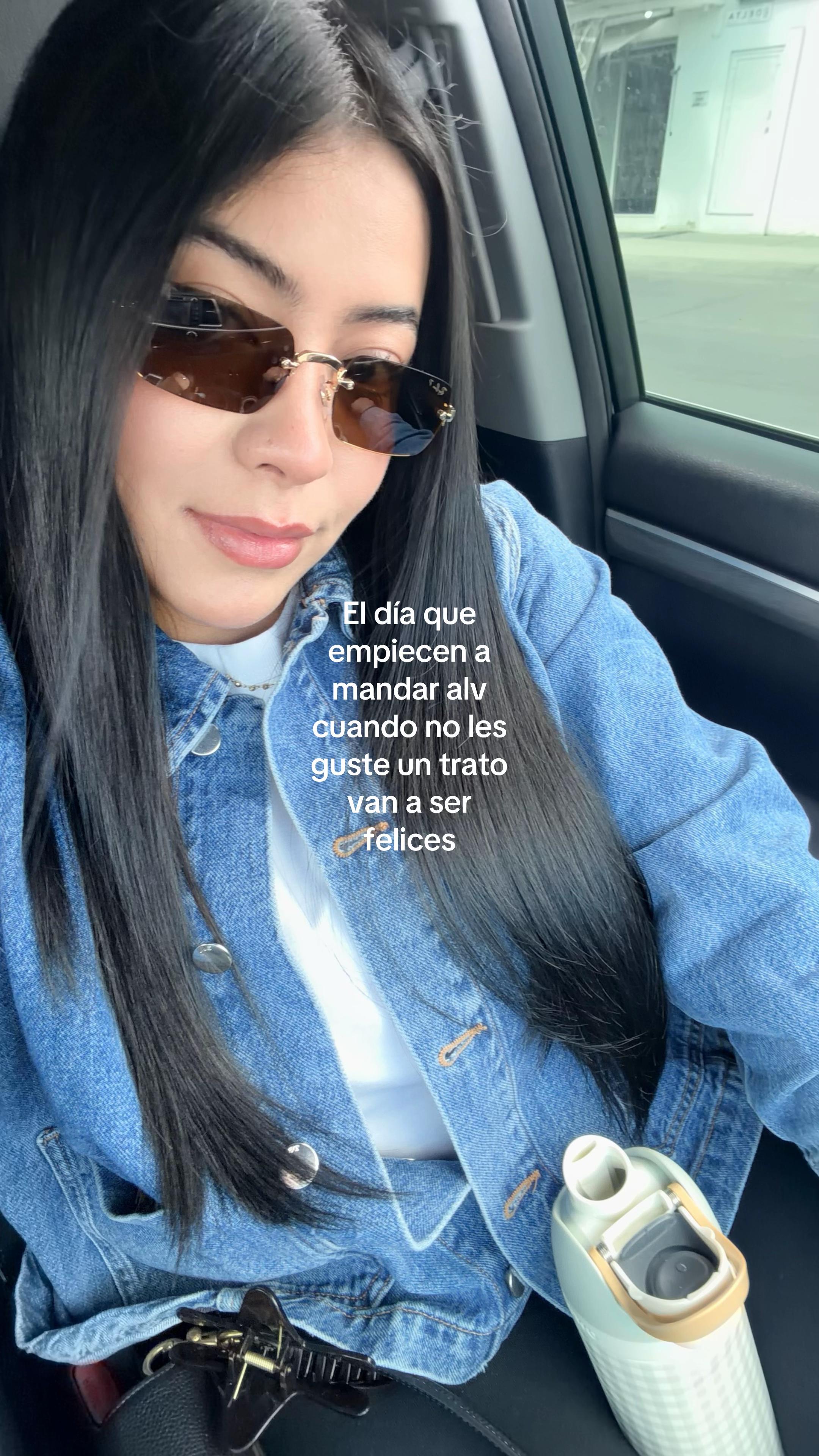 @𝐌𝐚𝐫𝐢𝐥𝐲𝐧 ✩