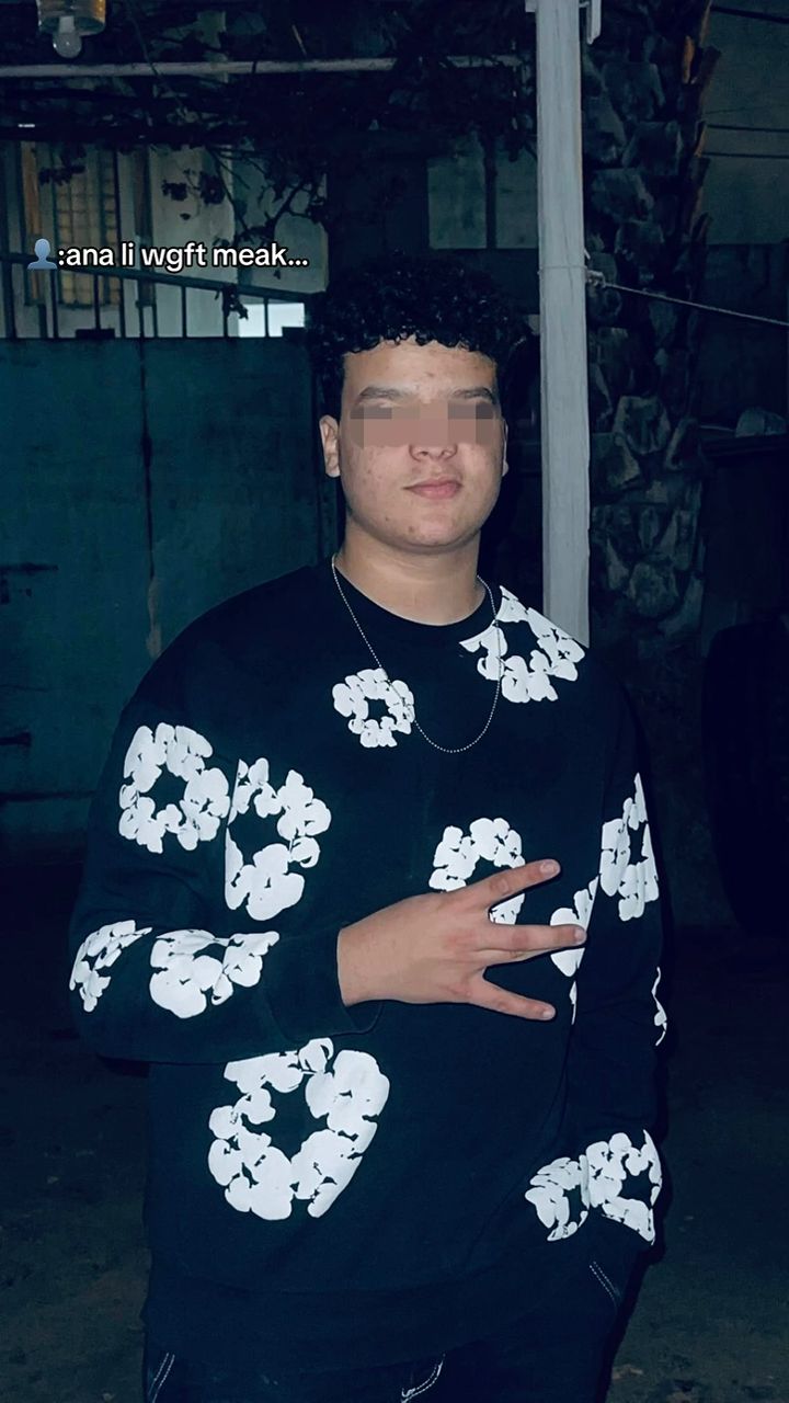 @O M A R 🚩.