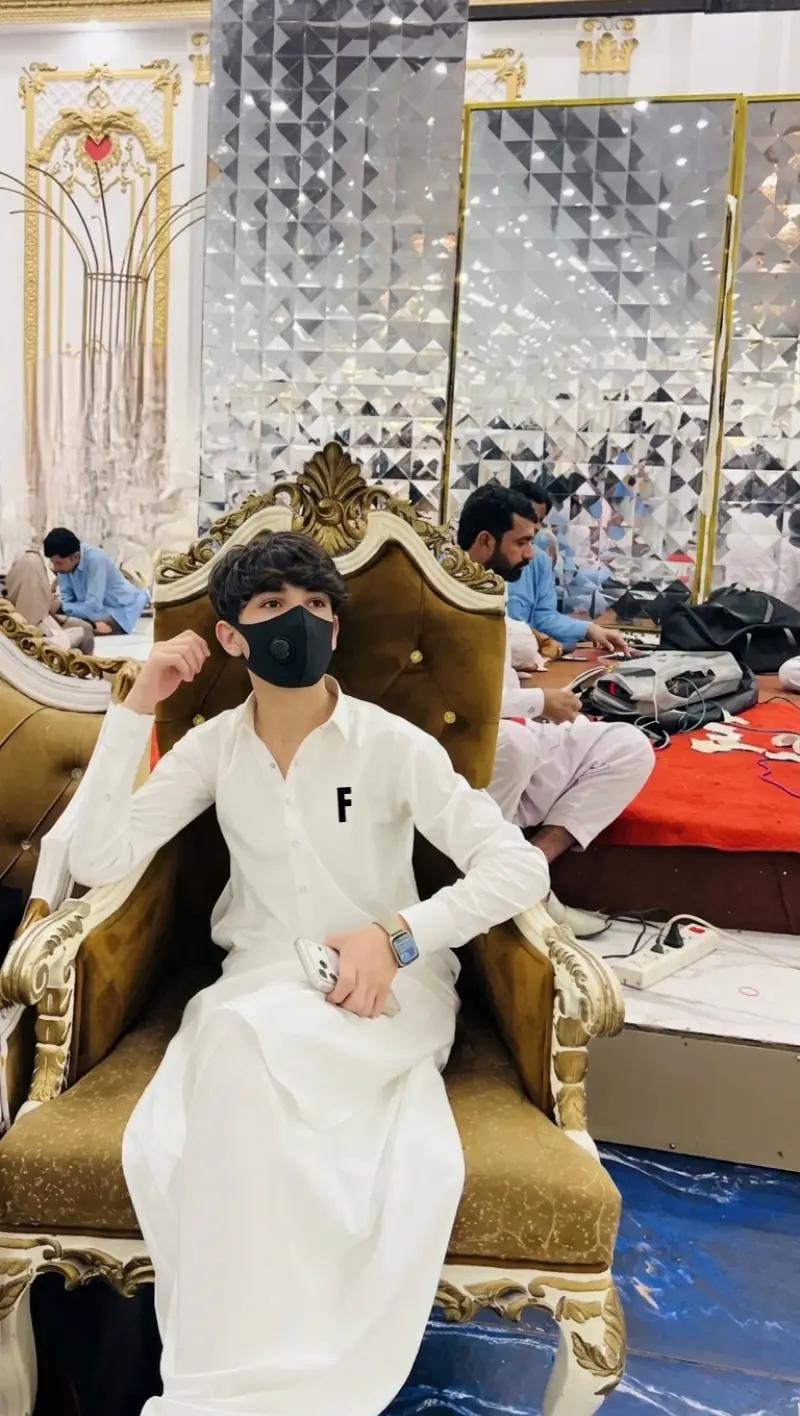 @👑SiLENT🖤SmILE 💔