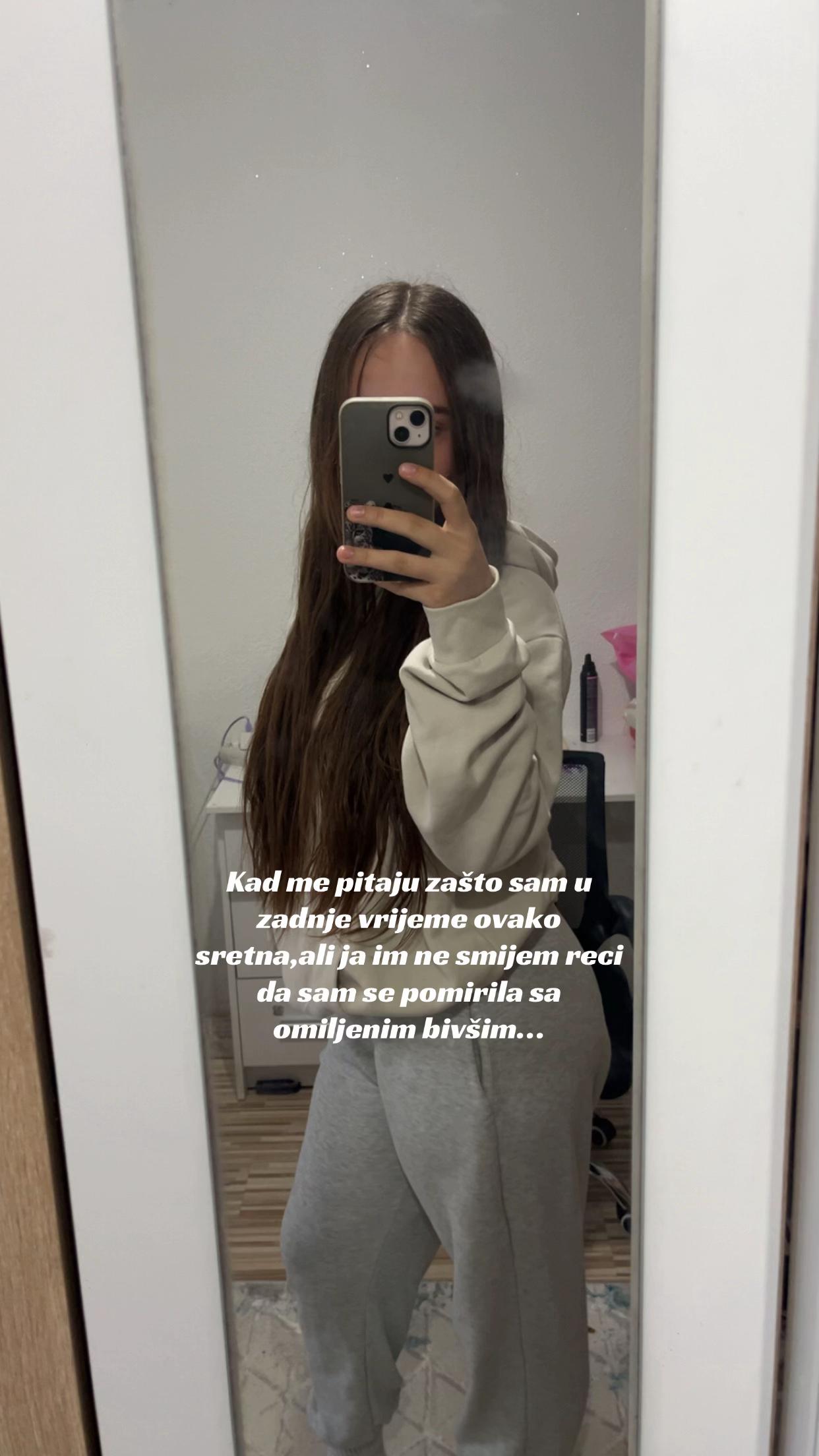 @tvojameloo