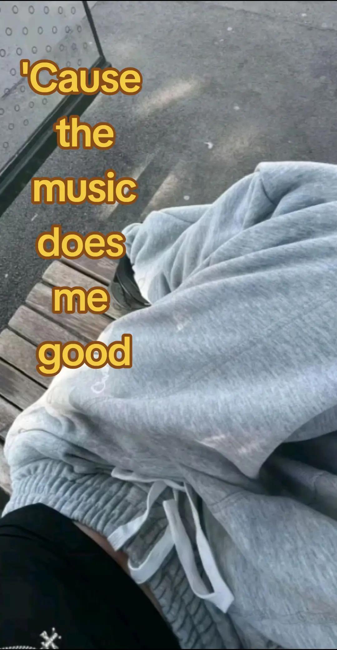 @&middot;.&cedil;&cedil;.&middot;♩♪♫ℳ𝒿&middot;.&cedil;&cedil;.&middot;♩♪♫ Millie&reg;
