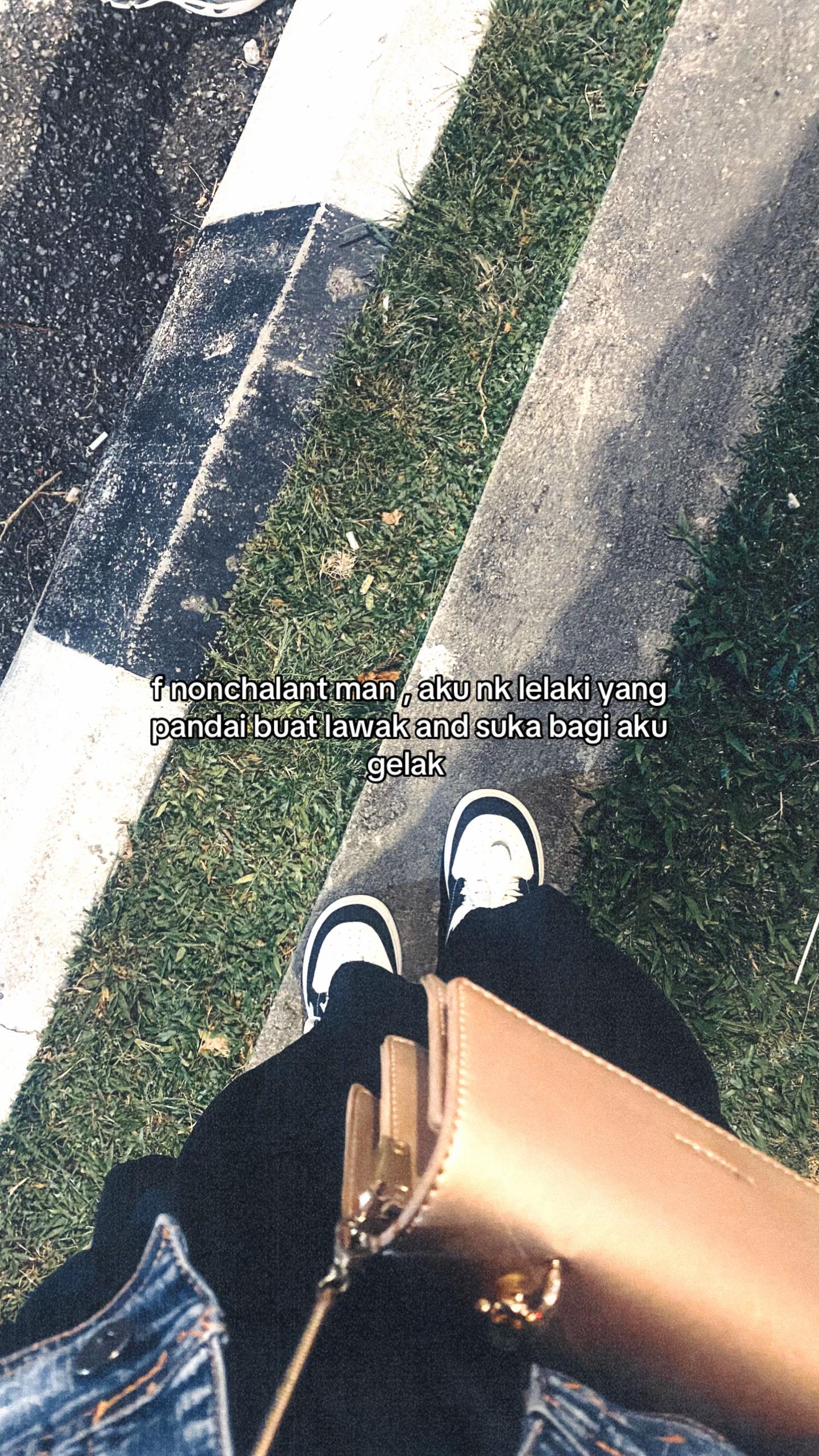 @👤