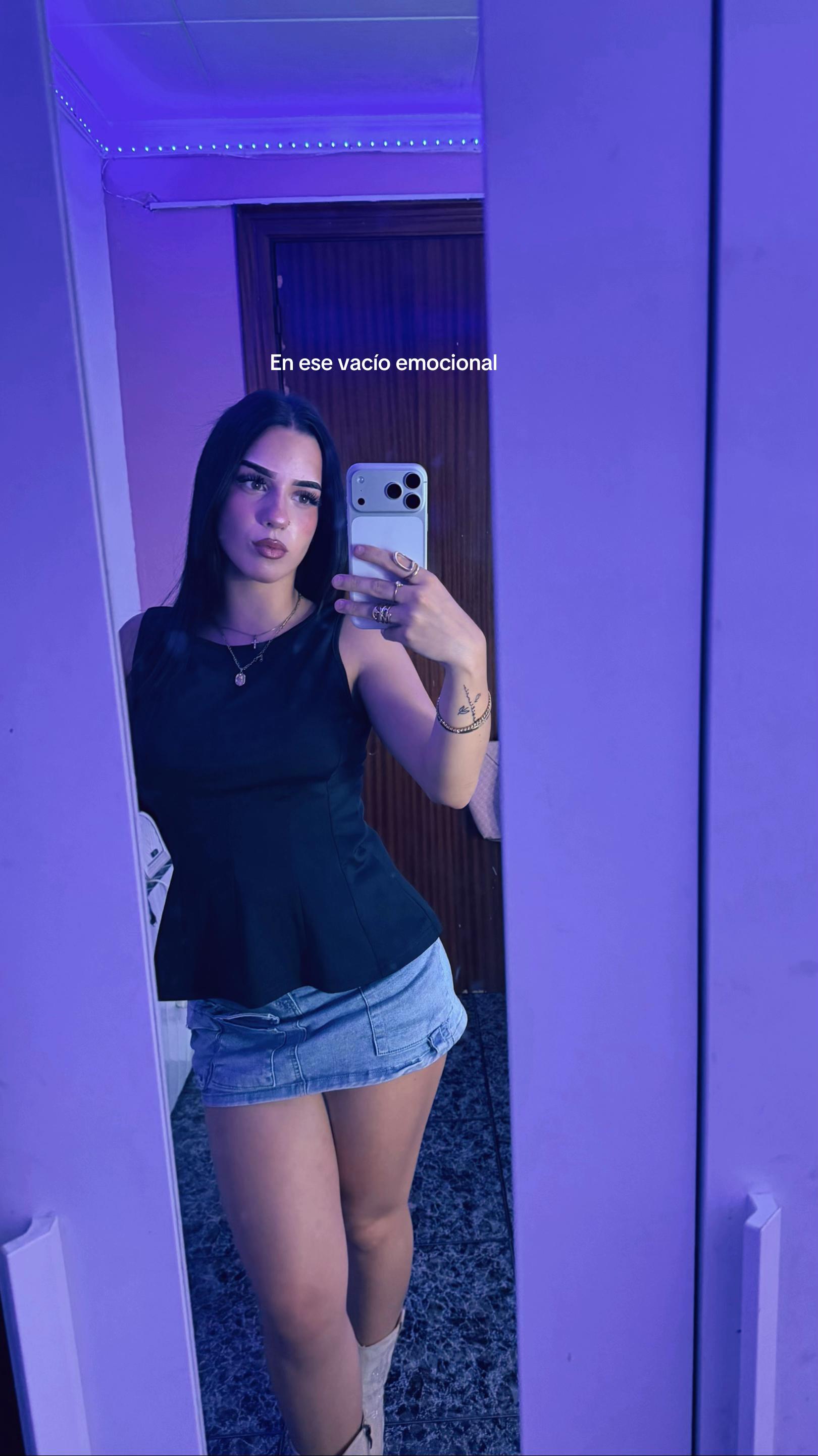 @𝒶𝒾𝓃𝒽ℴ𝒶 🧣