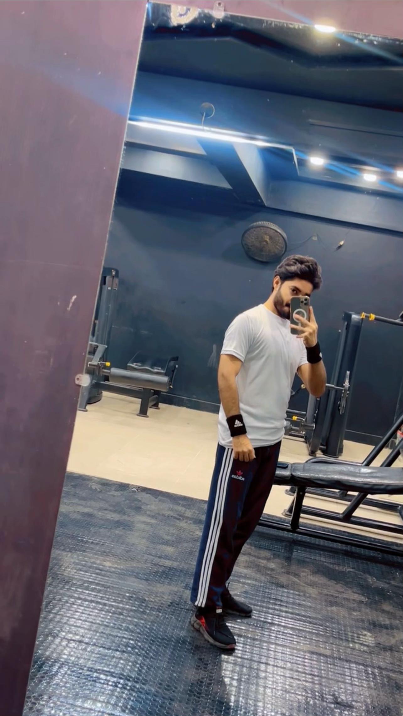 @𝐀𝐙𝐇𝐀𝐑🇱🇾