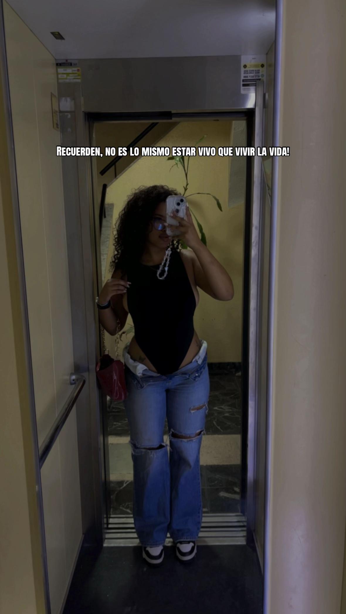 @Jeniss