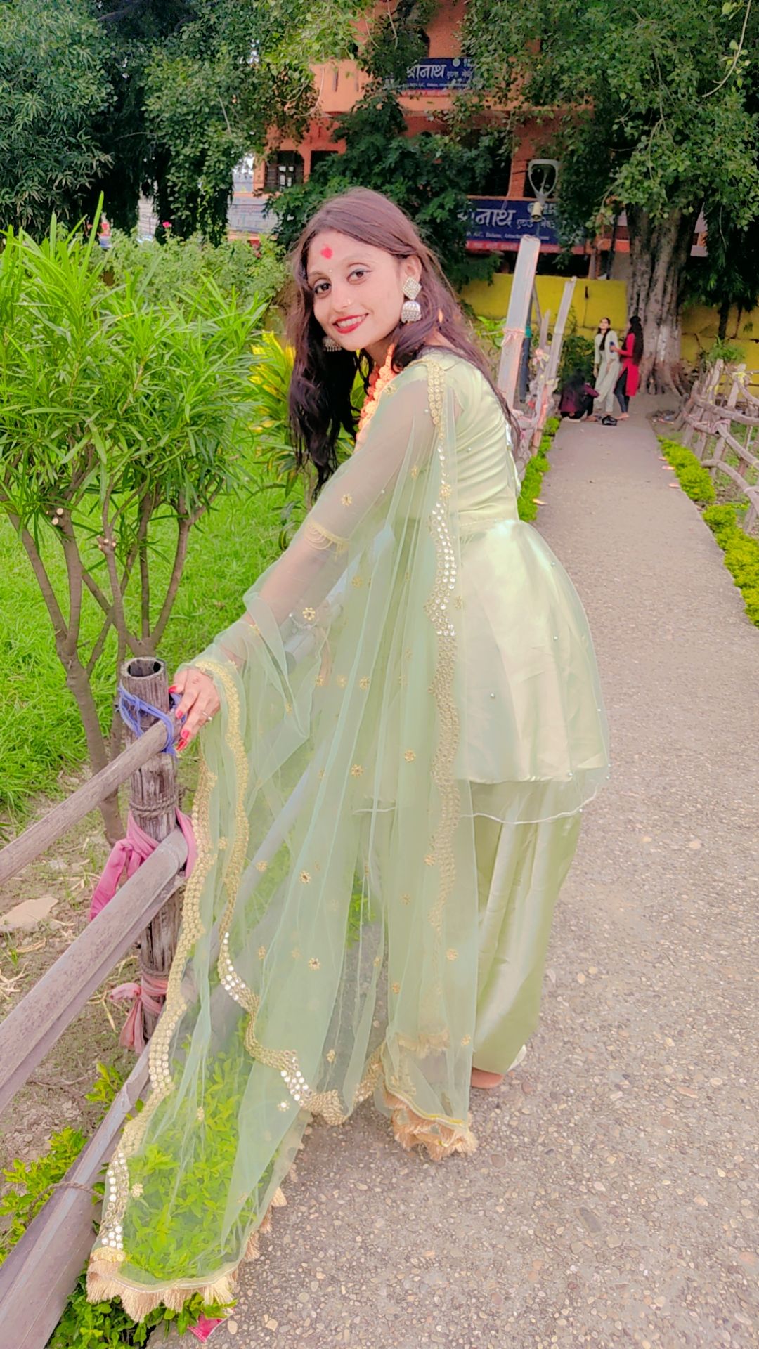 @Queenanjalinpl