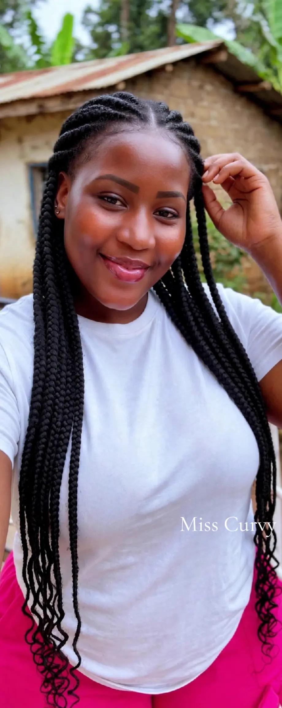 @Miss curvy 🥰