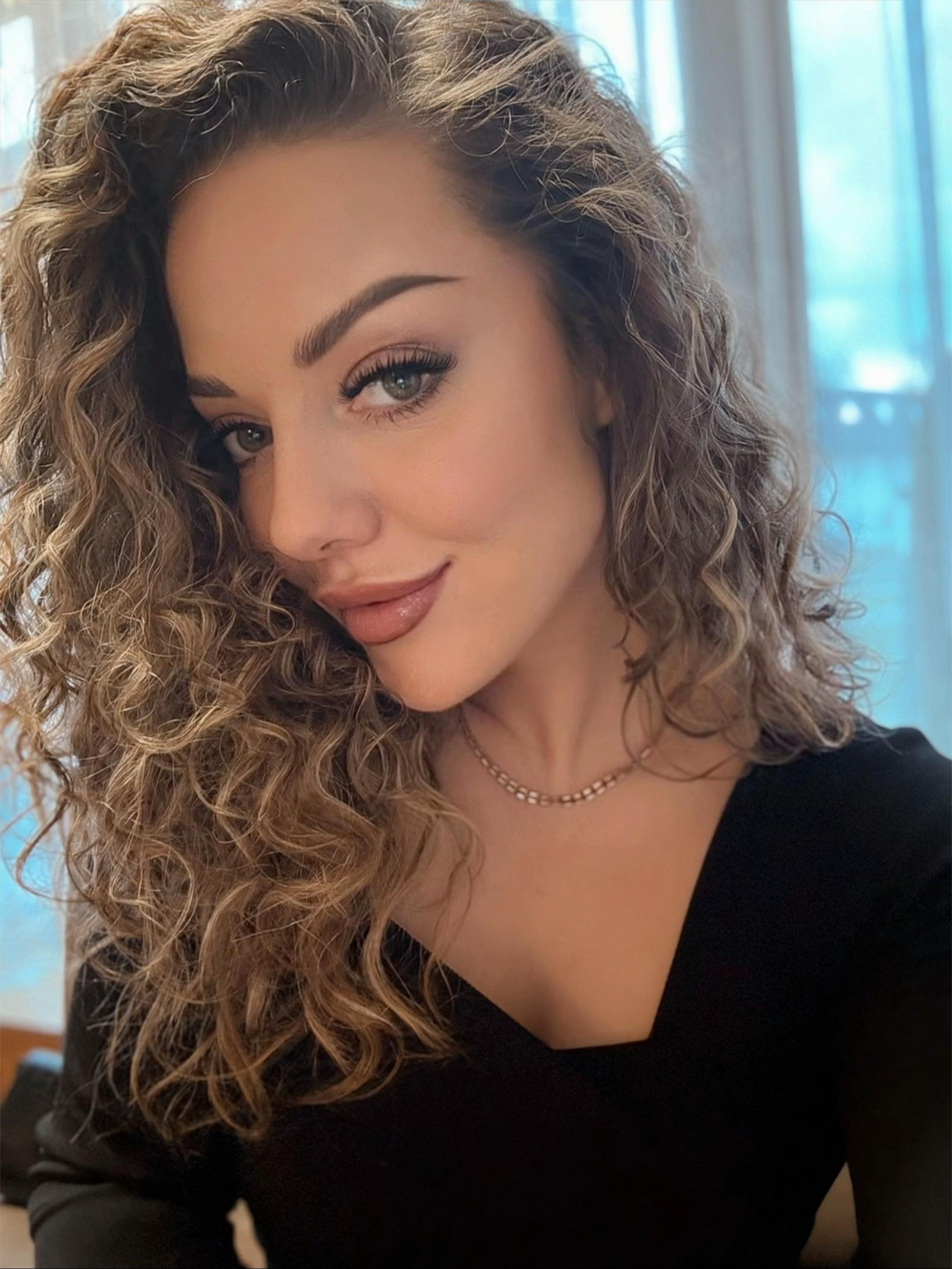 @Лиза