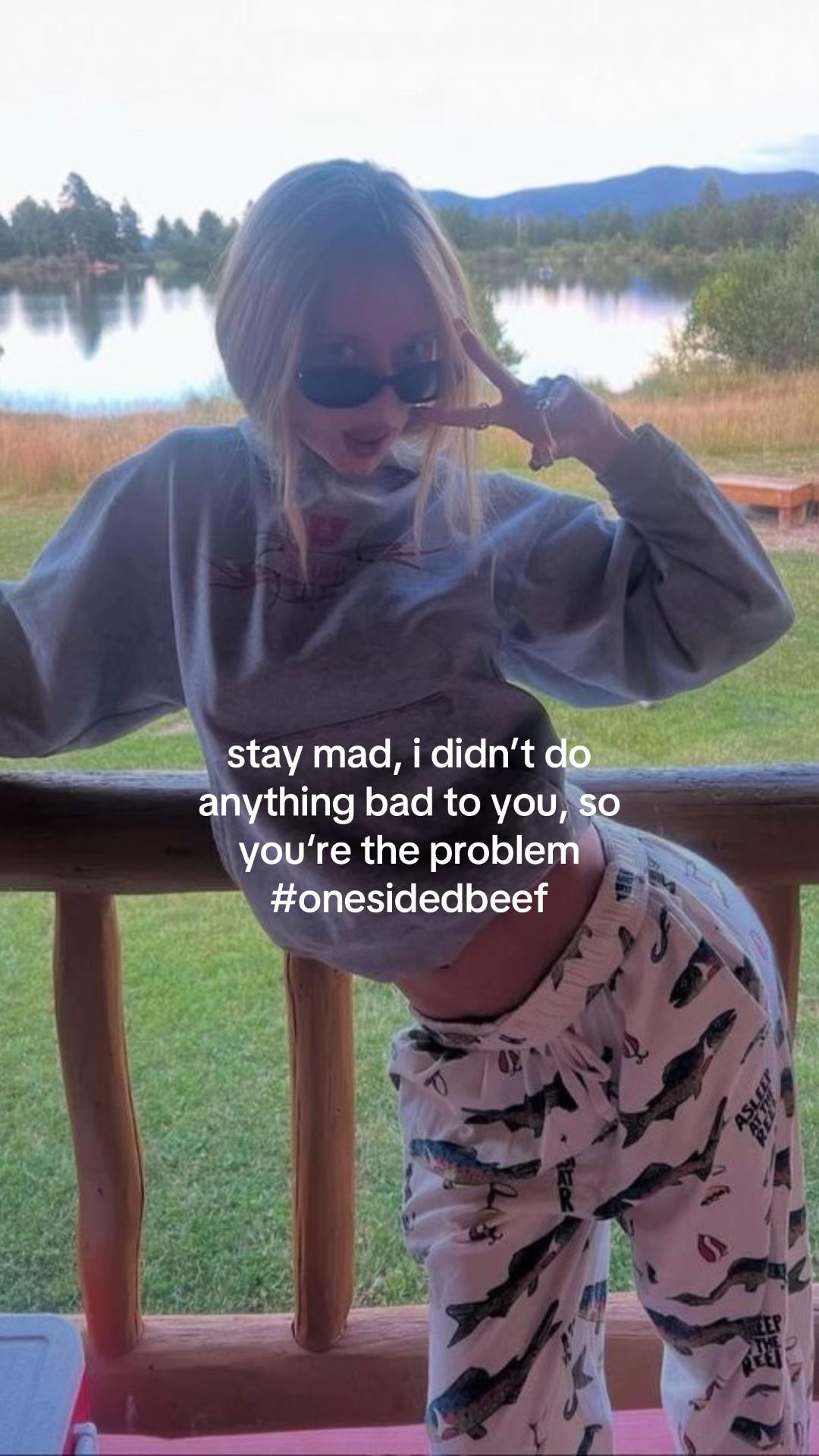 @𝐜𝐢𝐚𝐫𝐫𝐚 𝐨𝐥𝐢𝐯𝐢𝐚