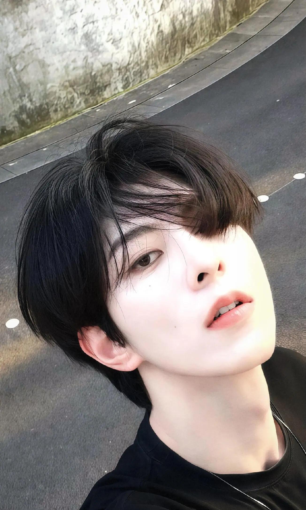 @🔮 YourBanyx 💜