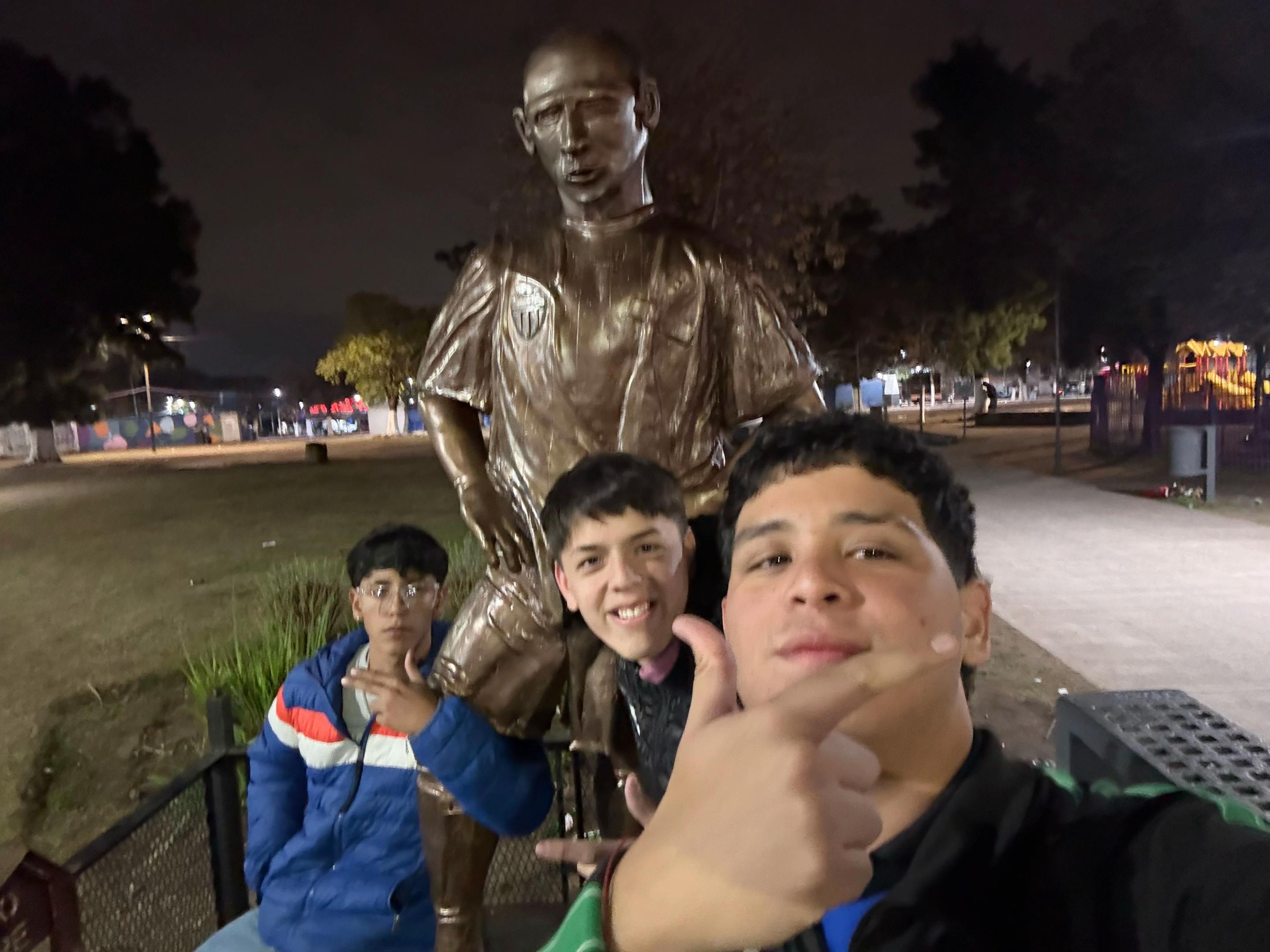 @Iván