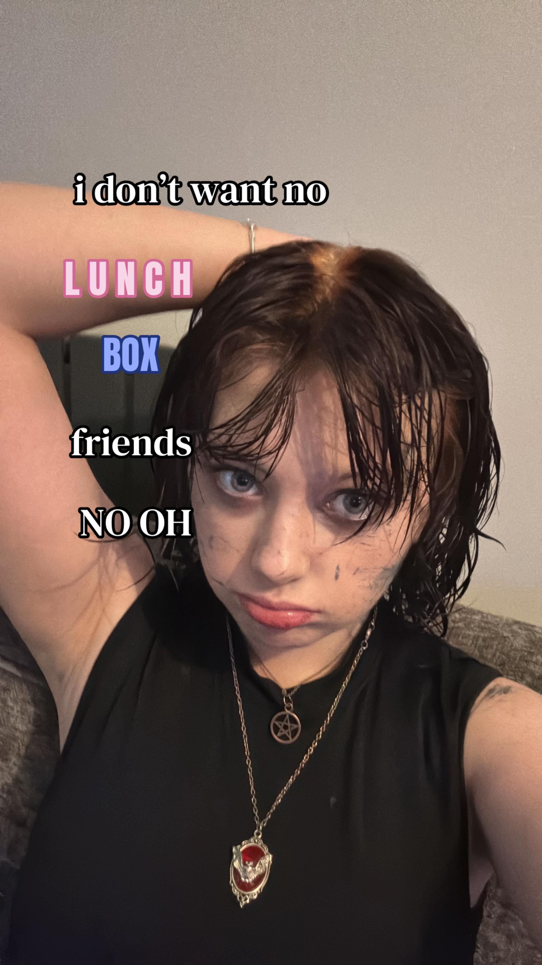@izzy daisy