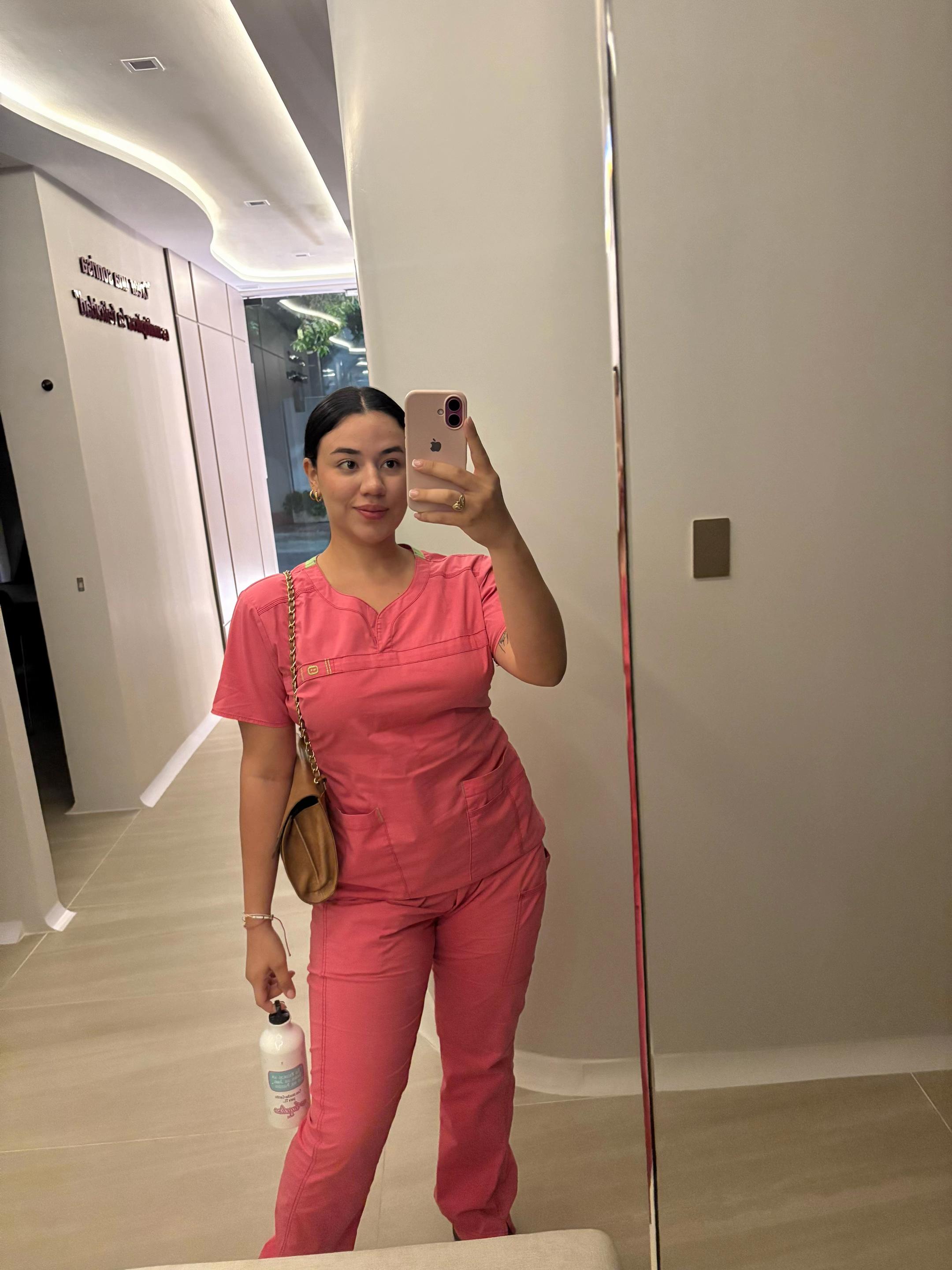 @Mar&iacute;a Ang&eacute;lica👩🏻&zwj;⚕️🦷✨