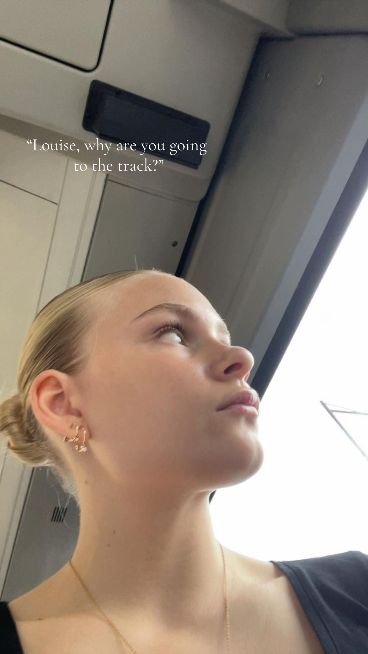 @👸🏼🏎️