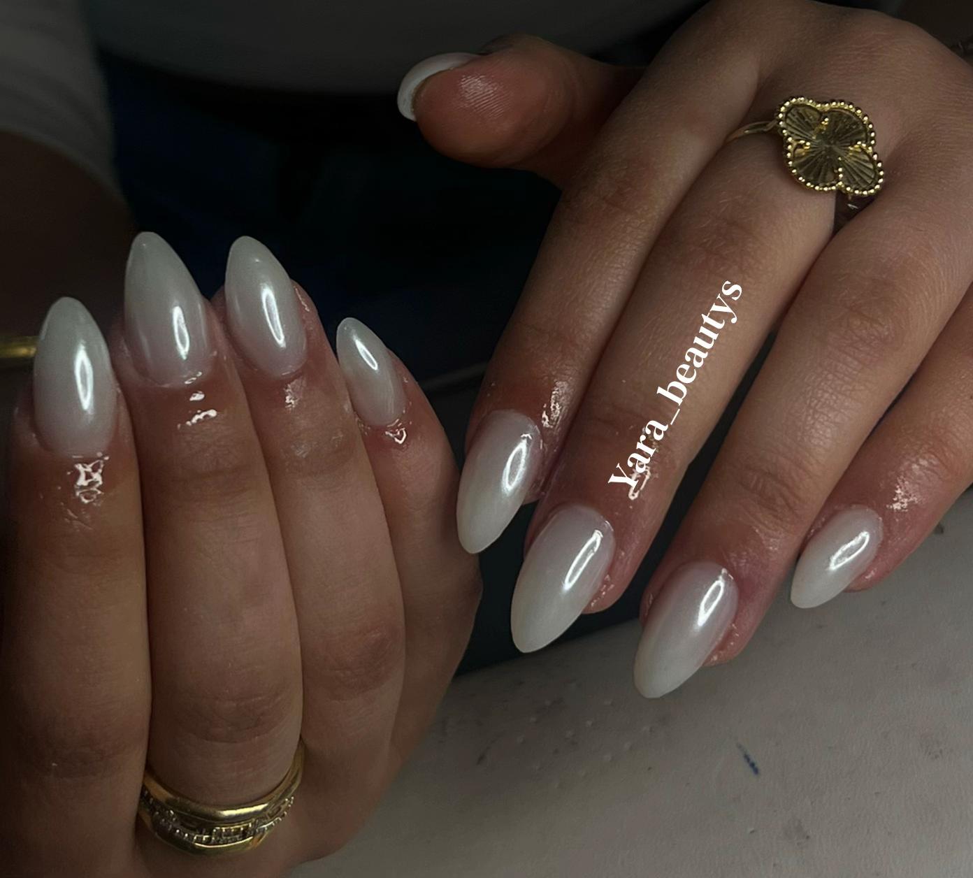 @H A N Y A 🦢