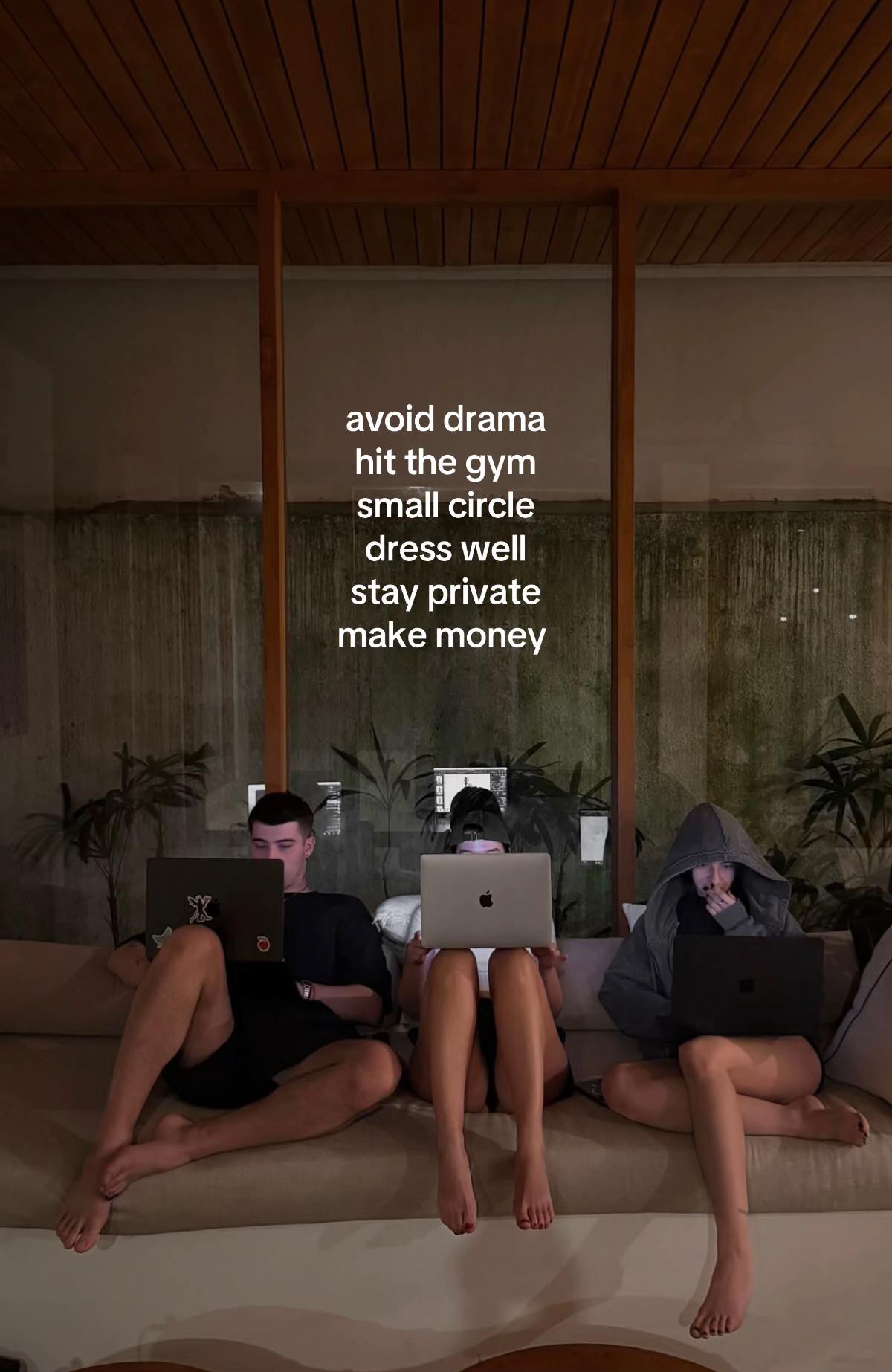 @ᥫ᭡