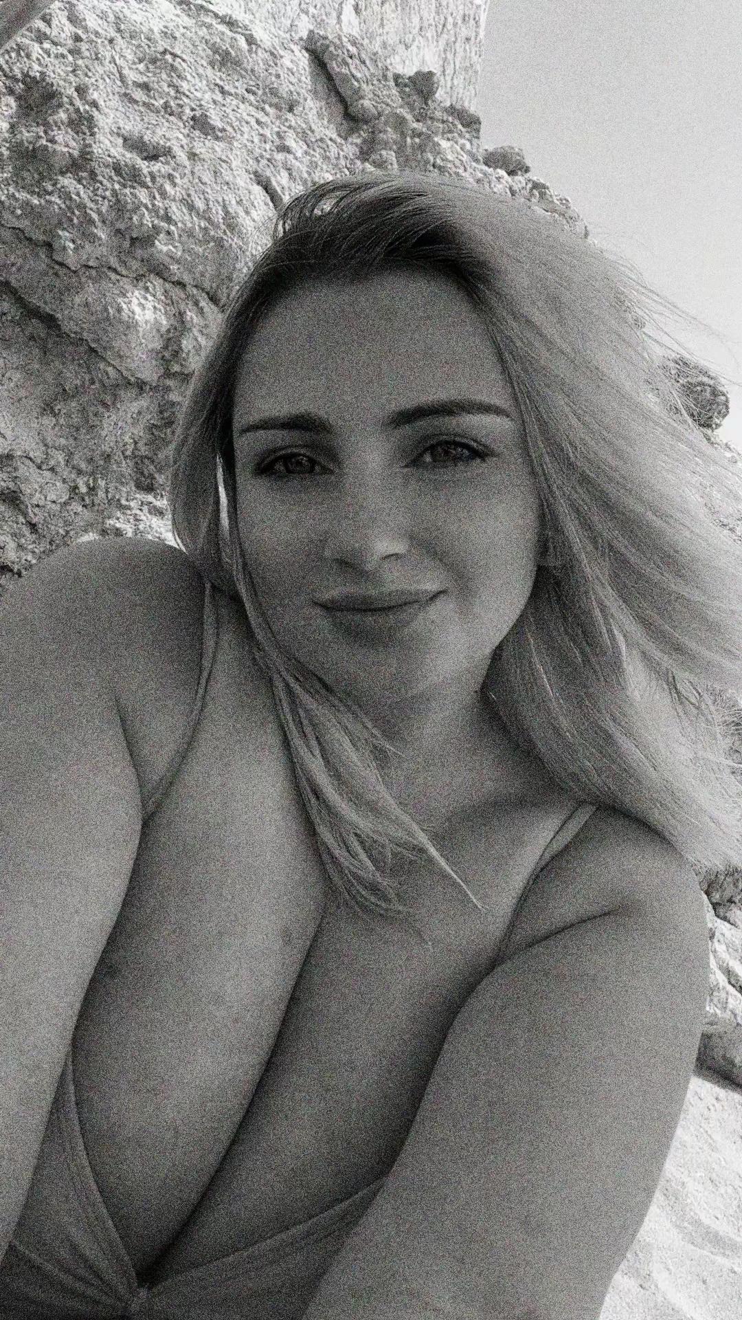 @Dorinuța🔥