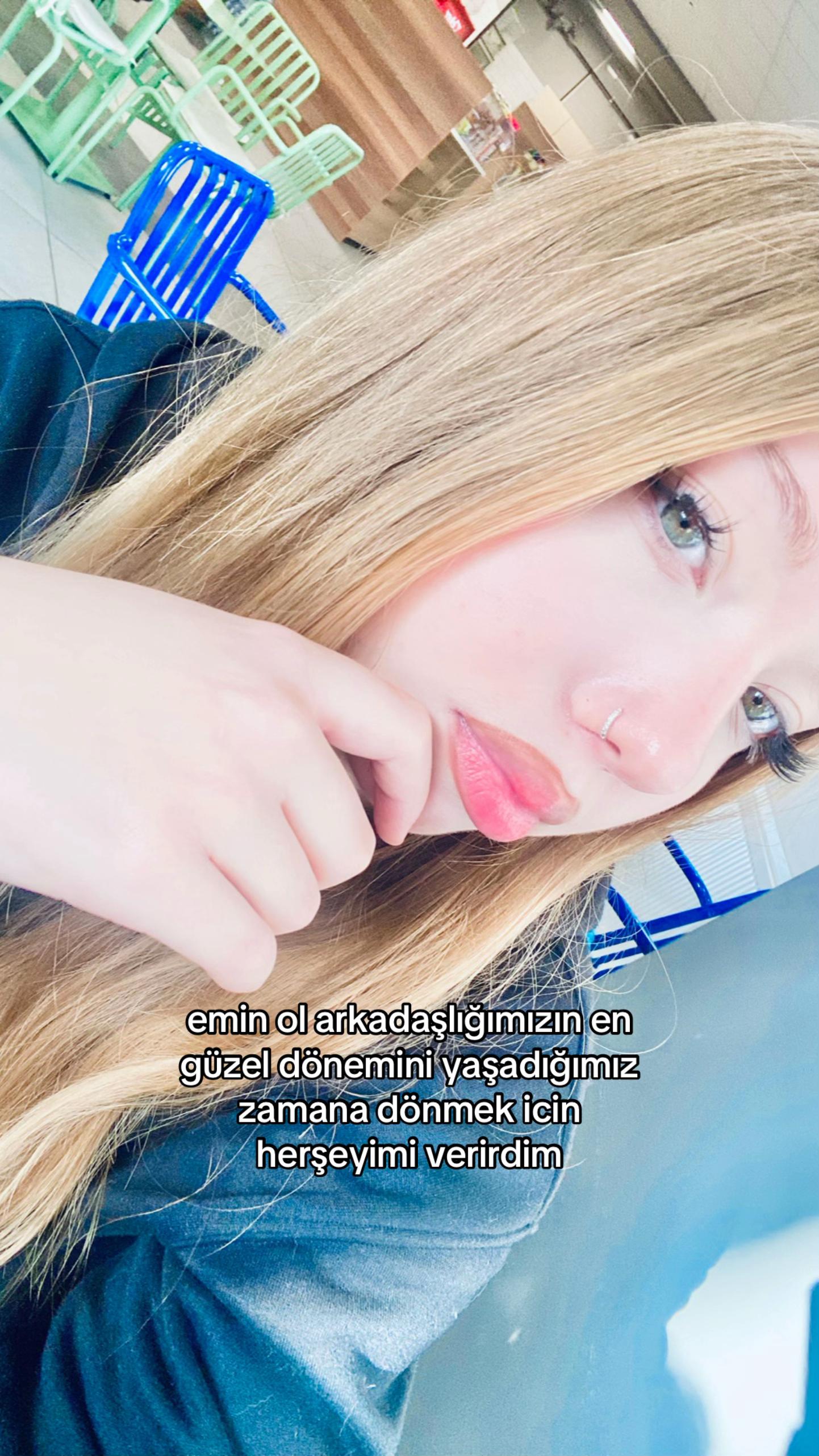 @𝑐𝑒𝑦𝑙𝑖𝑛𝑛